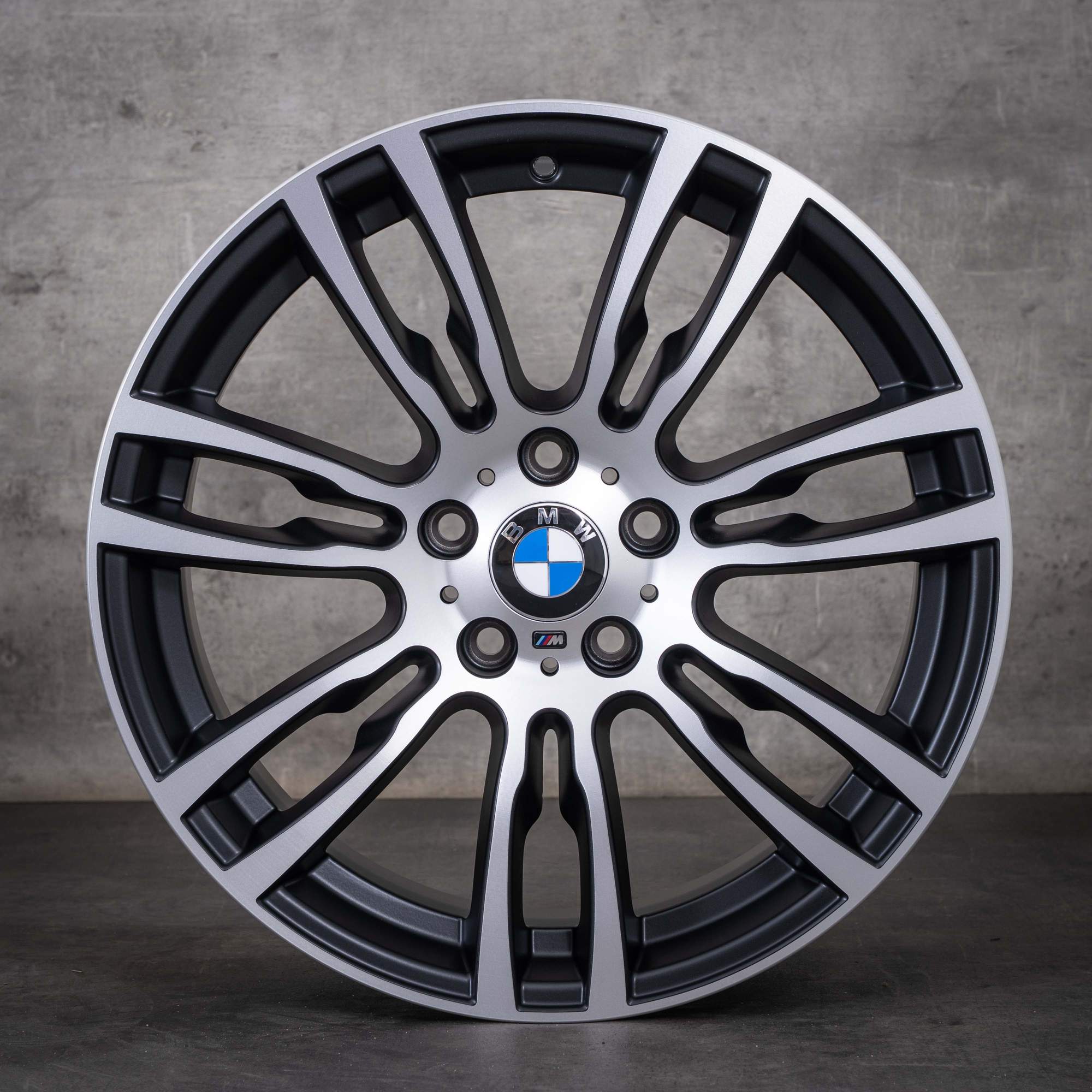 Original BMW 3er 4er Felgen 19 Zoll F30 F31 F32 F33 F36 Gran Coupé Styling 403 M 7845882 7845883 schwarz matt glanzgedreht