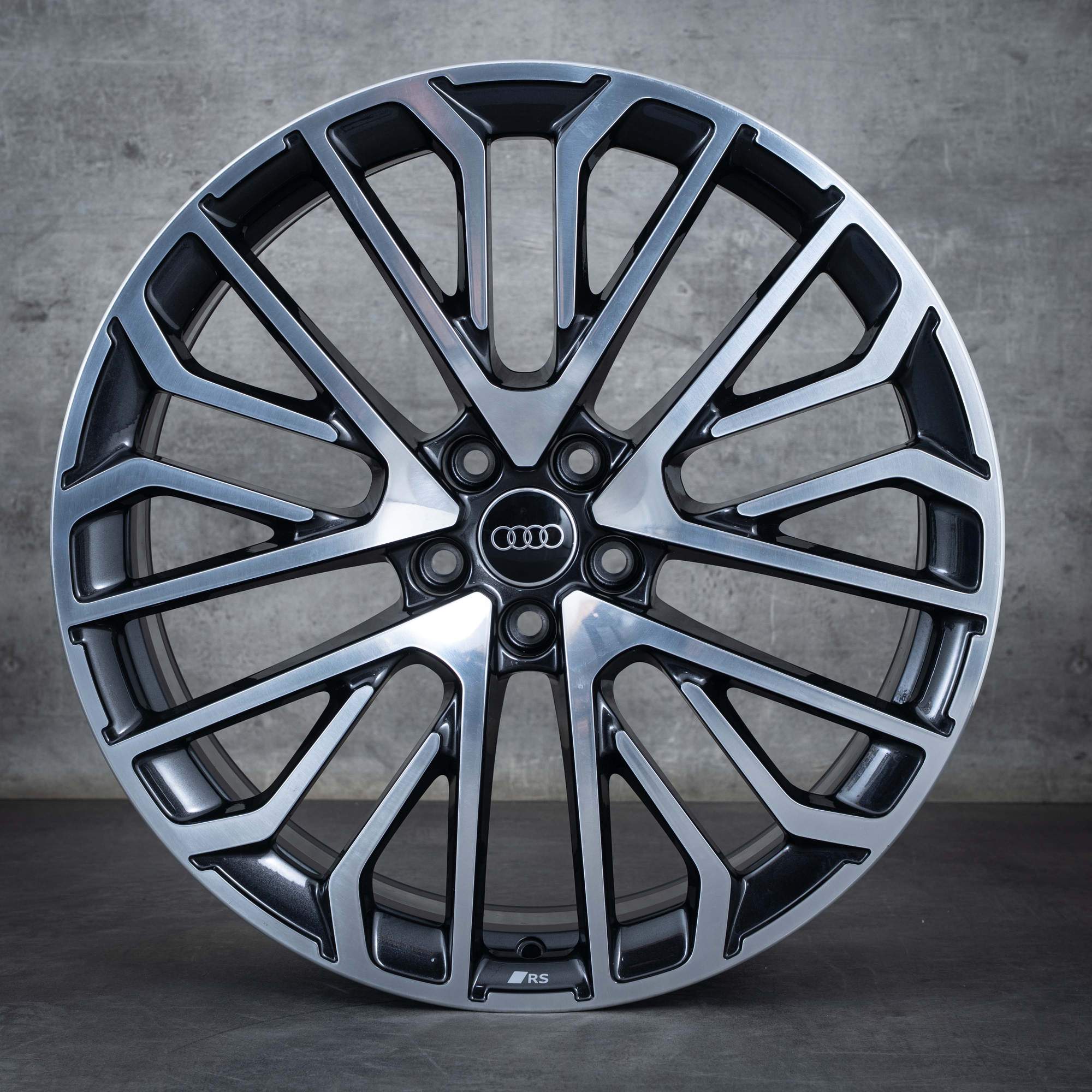 Oryginalne felgi Audi Q5 SQ5 21 cali FY GU Sportback 8MA601025L granit polerowany