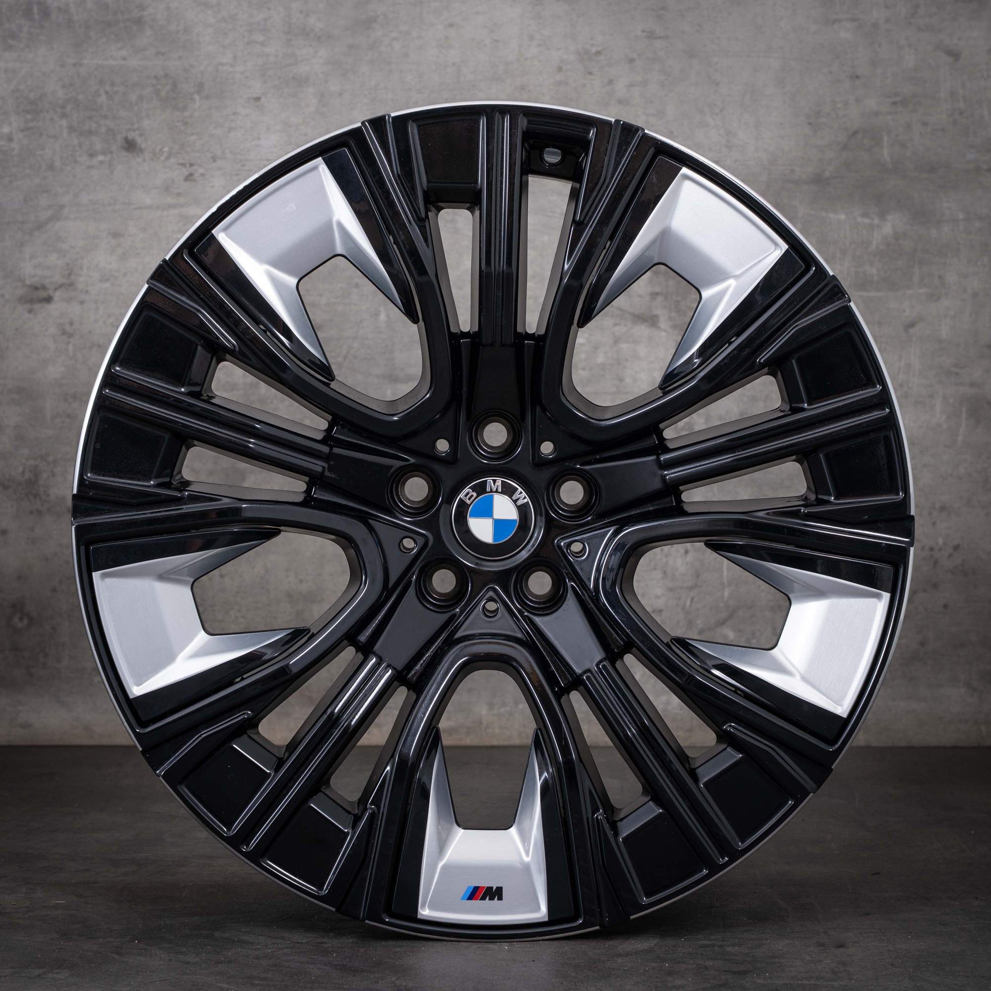 OEM BMW 7 Series i7 X3 20-inch rims G70 G45 Styling 906 M 5A6F117 5A6F118 Gloss Black