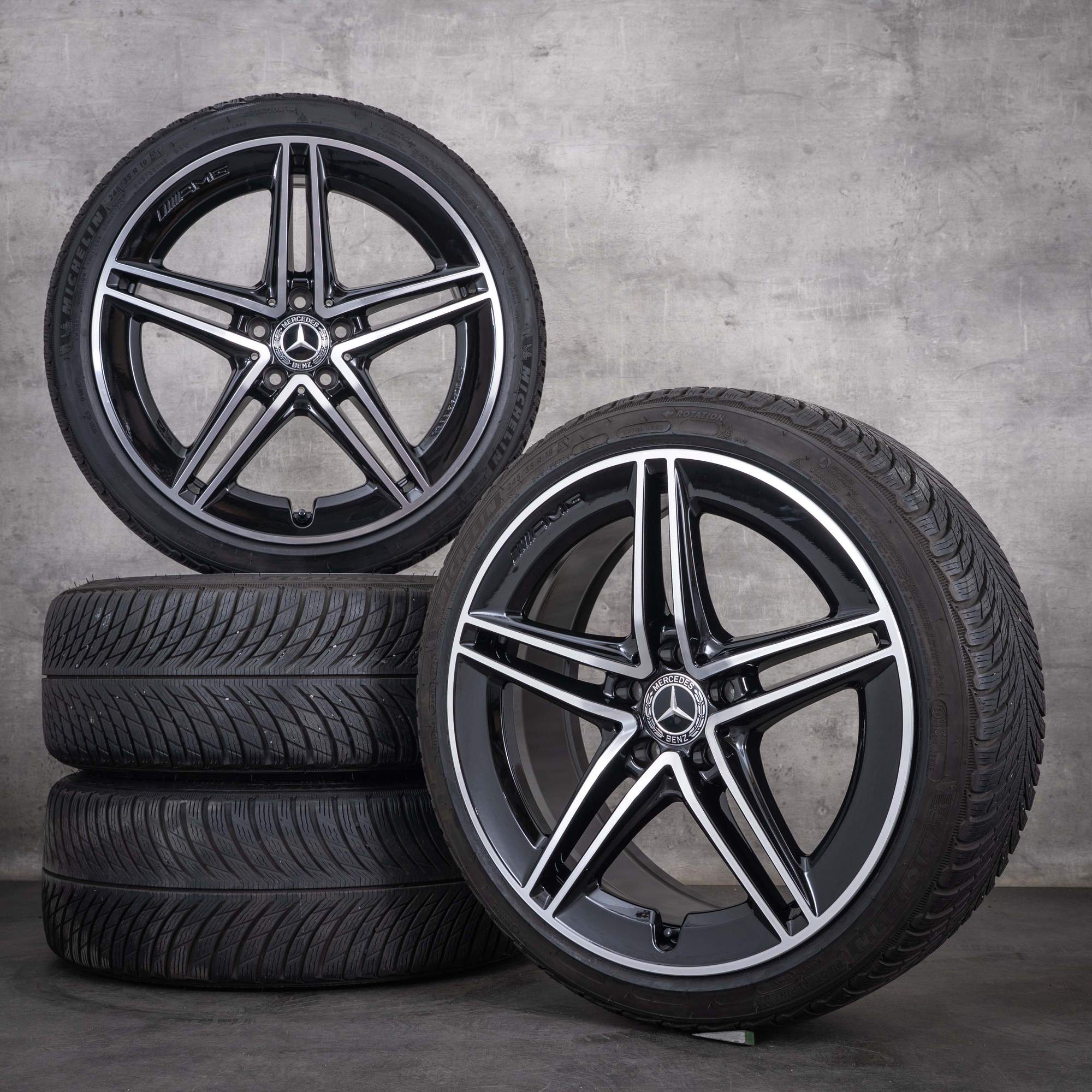 Originele Mercedes-Benz A-Klasse A 45 CLA 45 AMG winterbanden op velg 19 inch W177 X118 C118 velgen A1774012300 glanzend zwart