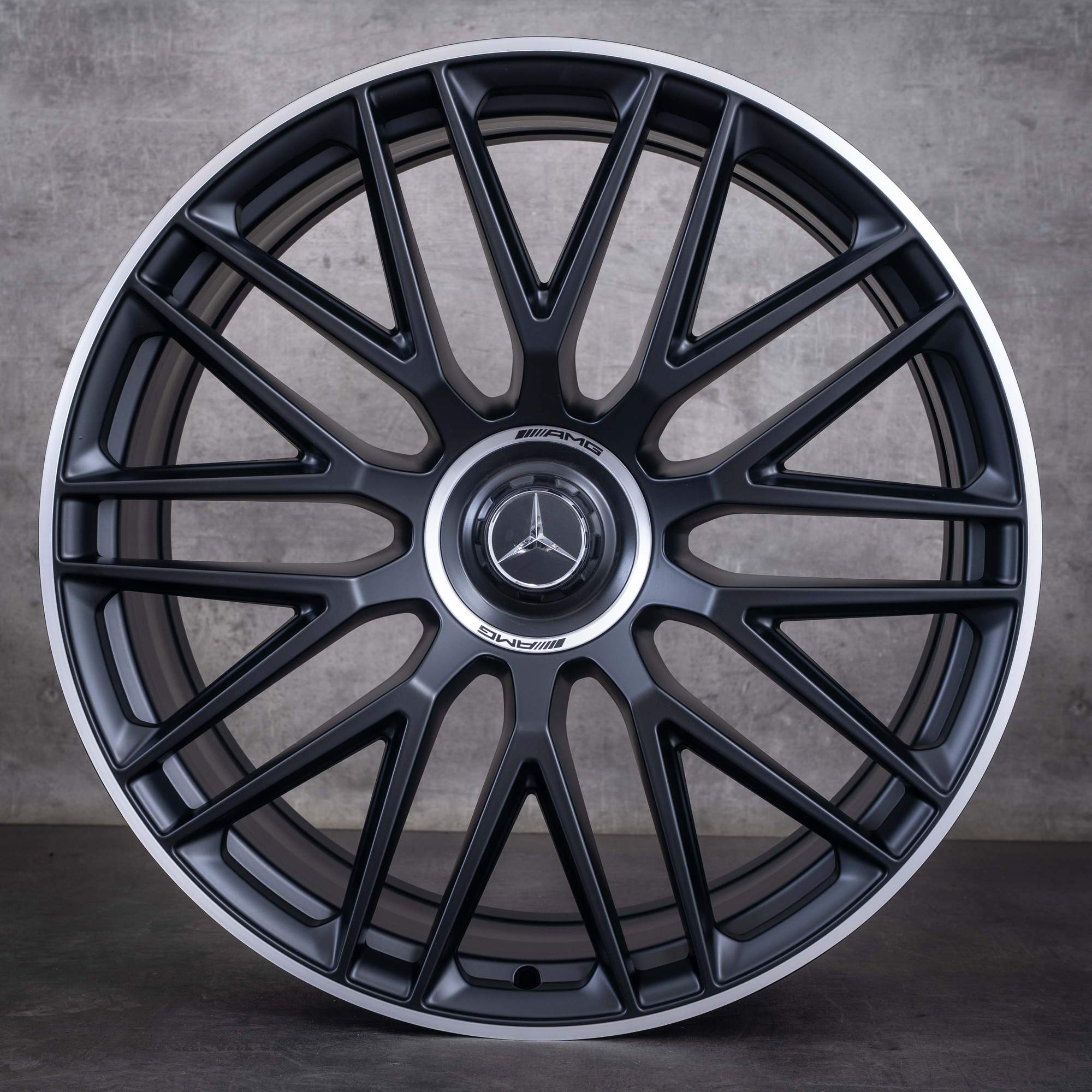 Original Mercedes Benz GLS 63 AMG Felgen 23 Zoll SUV X167 4Matic A1674018500 A1674018600 schwarz matt rand glanzgedreht NEU