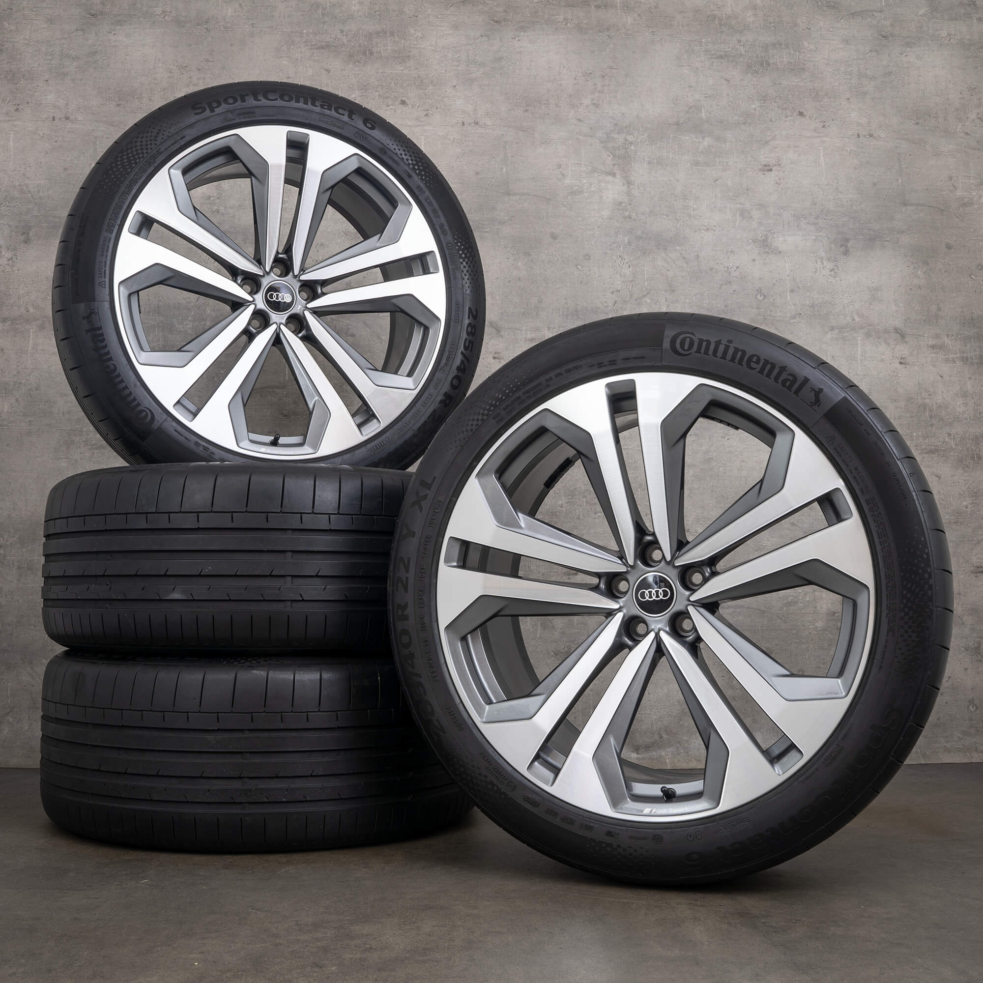 Audi Q8 SQ8 4M8 summer wheels 22 inch rims tires 4M8601025K