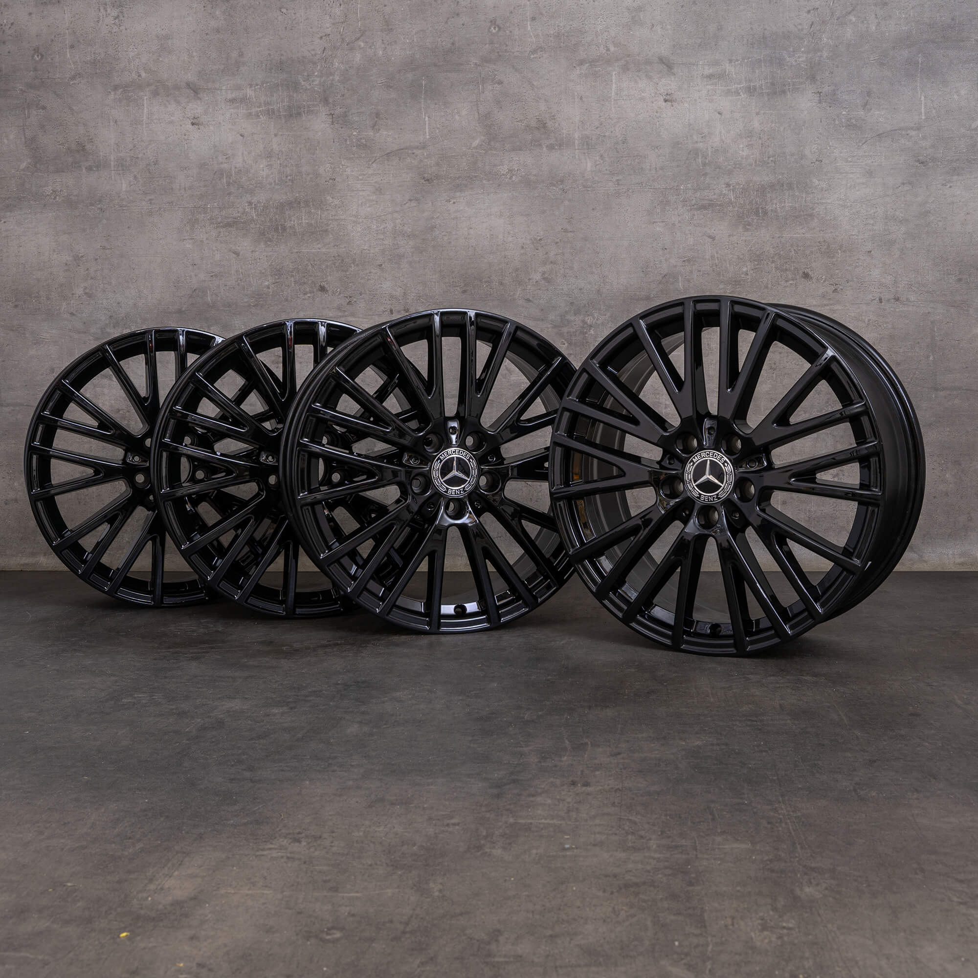 Originali Mercedes Benz Classe A B CLA Cerchi auto 18 pollici W177 V177 W247 X118 C118 A1774010600 nero lucido