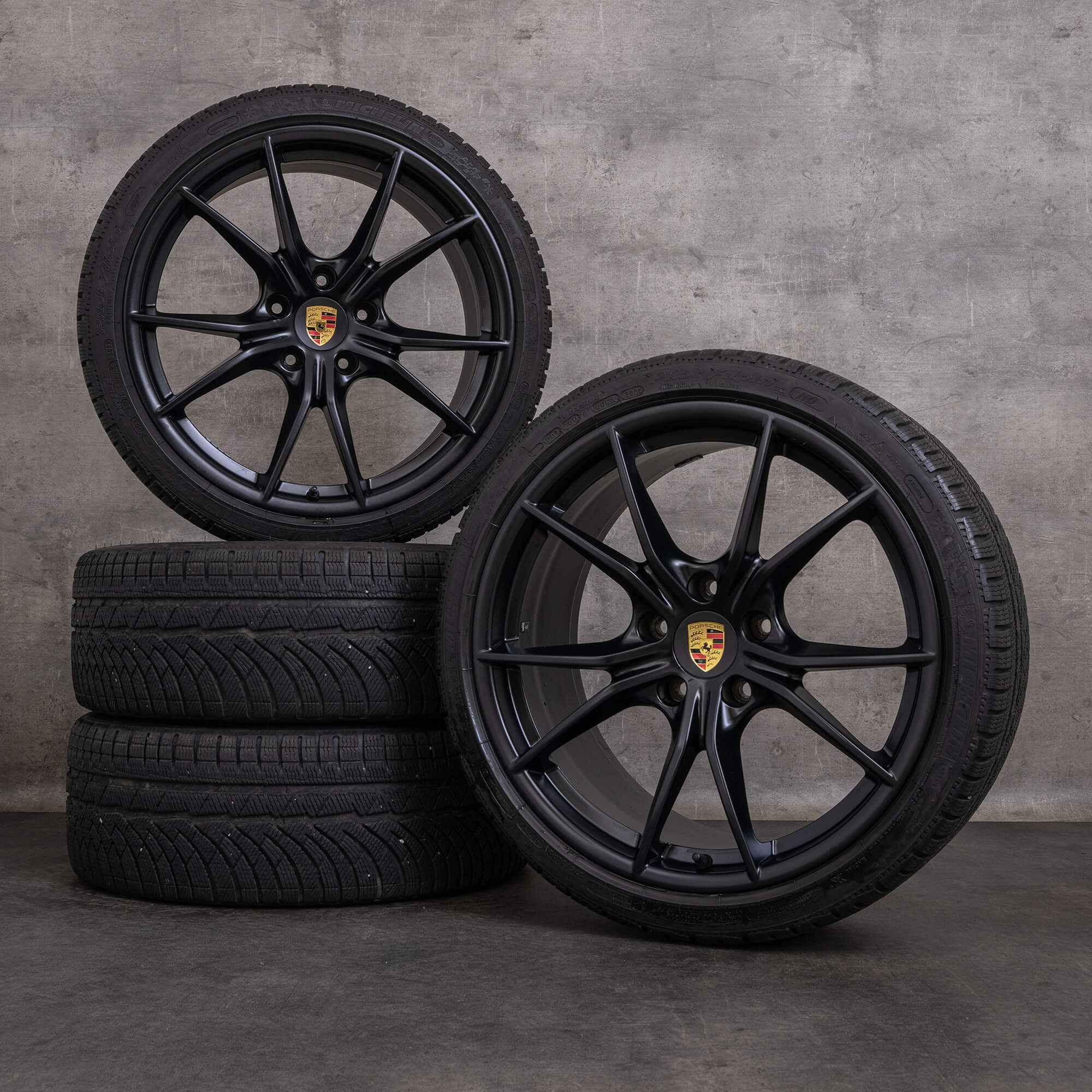 Original Porsche Boxster Cayman 982 718 Winterräder 20 Zoll Felgen 982601025H 982601025J schwarz matt