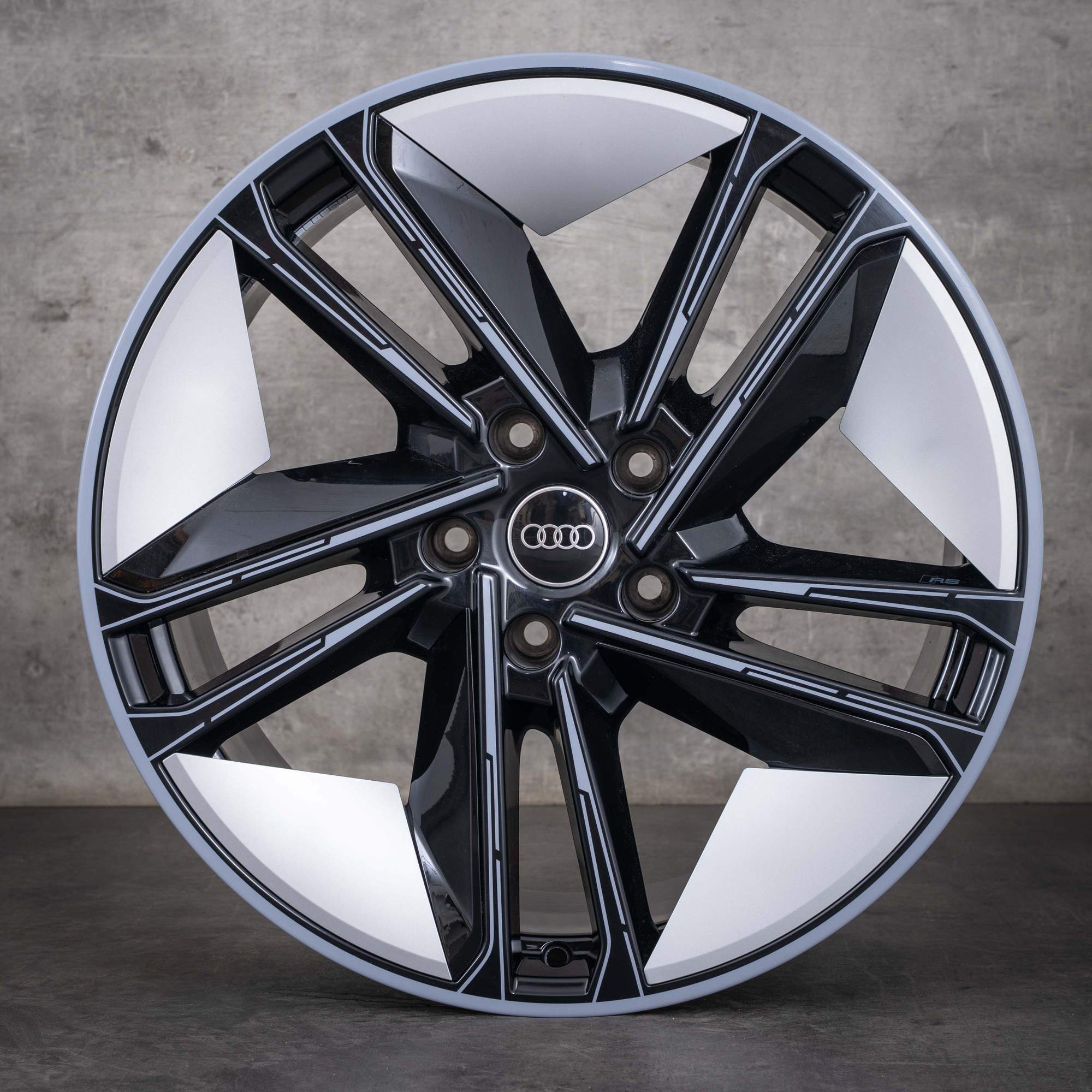 Alkuperäiset Audi e-tron -vanteet 21 tuumaa GT RS FW kesäpyörät 4J3601025L 4J3601025M musta hopea kiiltävä