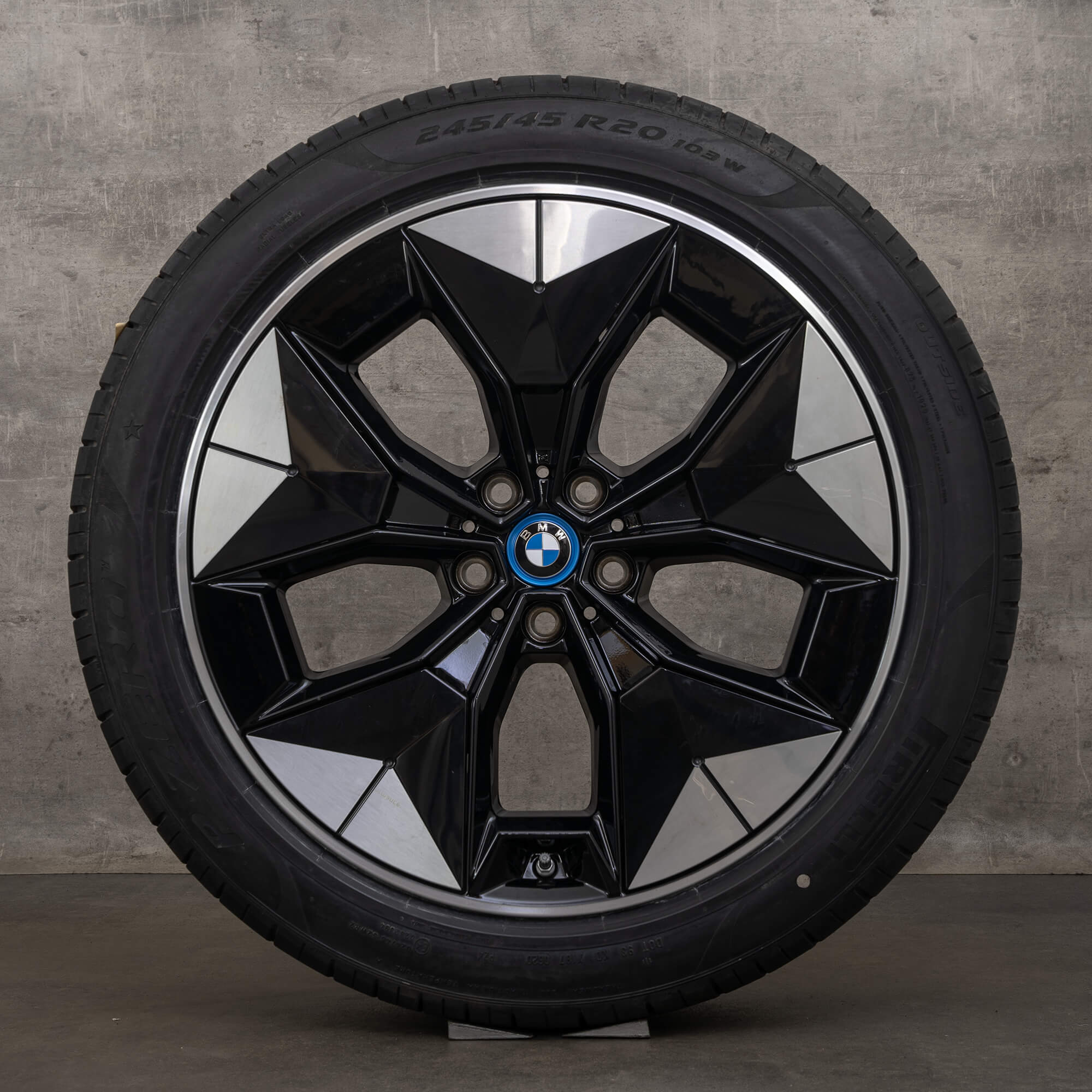 Oryginalne koła zimowe BMW iX3 20 cali G08 felgi 6894844 jet black polerowane