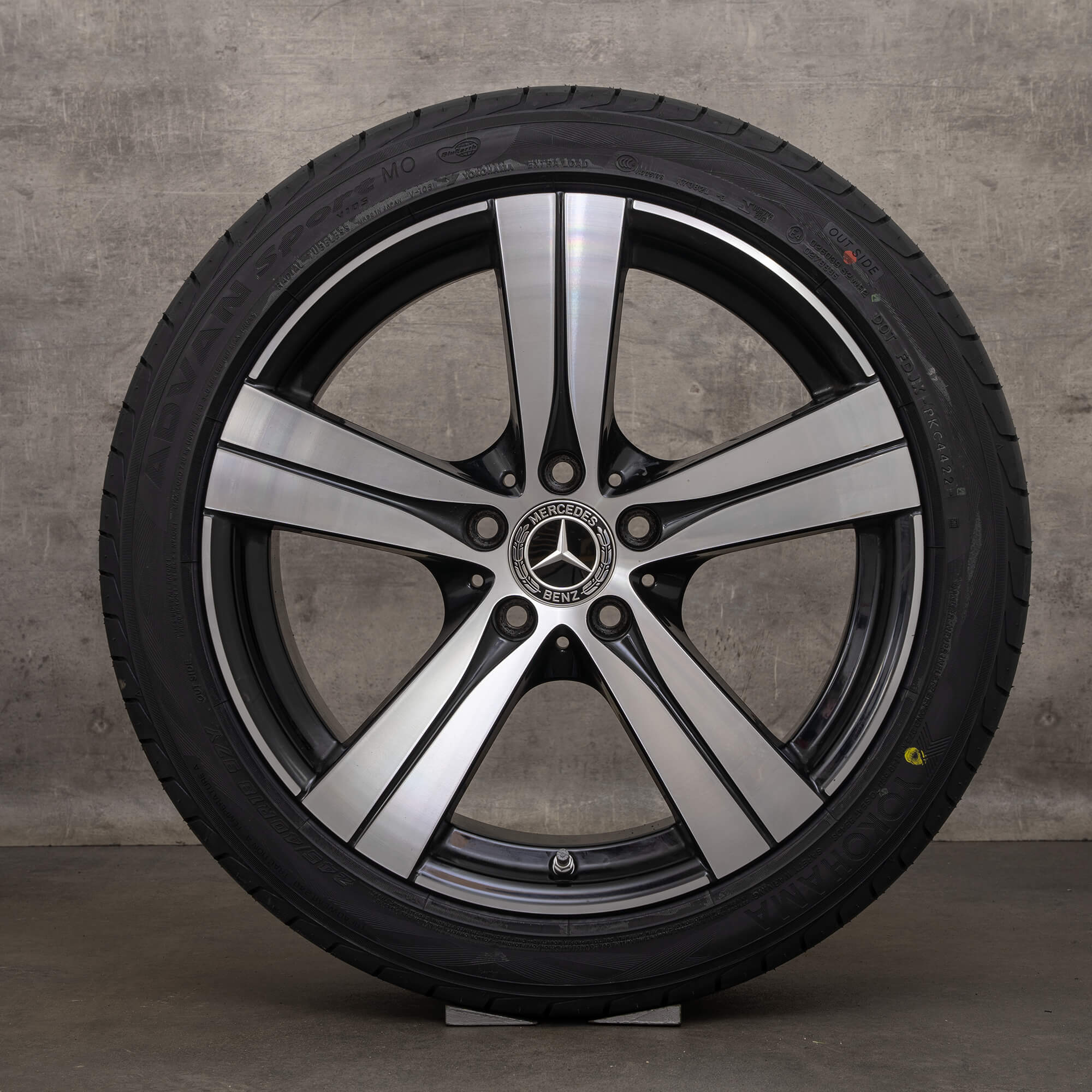 Alkuperäiset Mercedes C-sarjan W206 S206 18 tuuman kesärenkaat A2064014700.