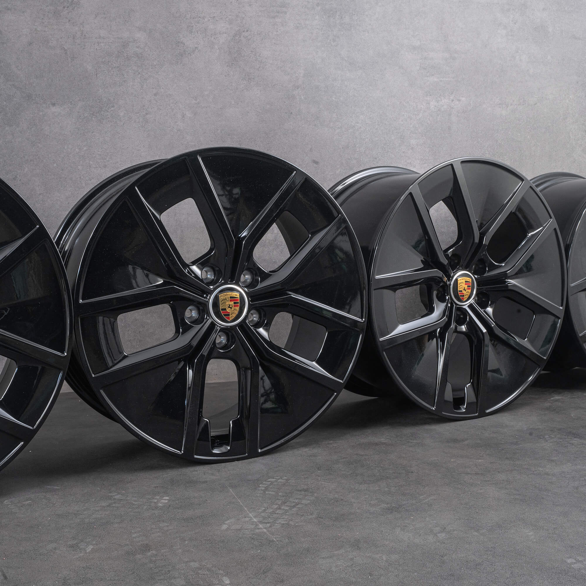 Genuine Porsche Taycan Cerchi 21 pollici 9J1601025BS 9J1601025BT Aero Black 041