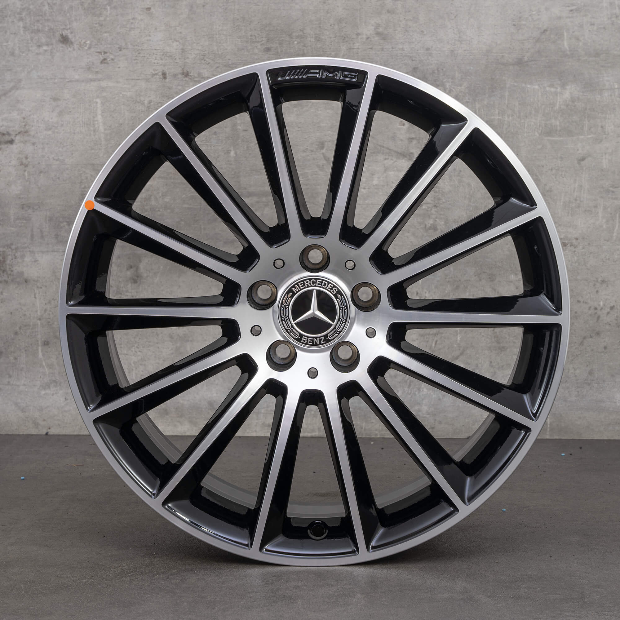 19 palcové ráfky AMG Mercedes Benz třídy A W177 A35 hliníkové A1774011900 NOVINKA
