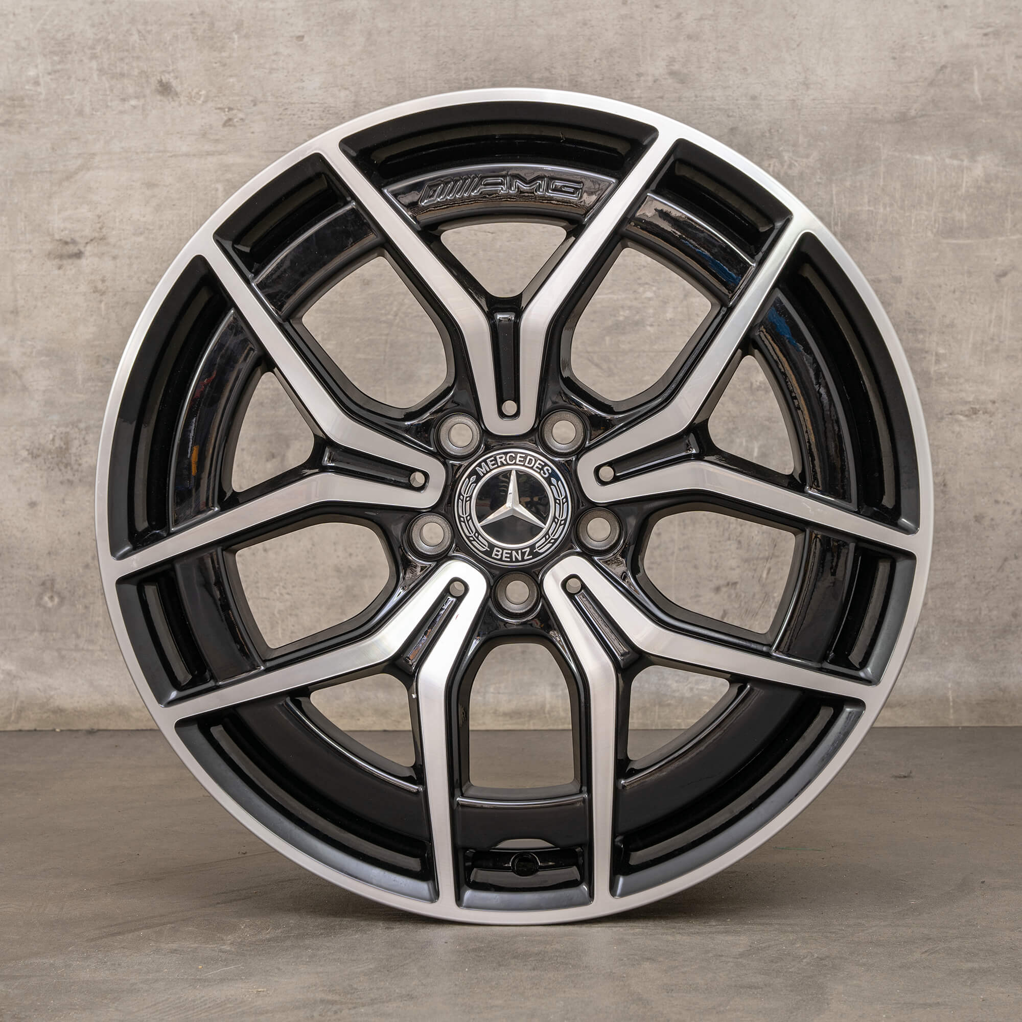 Originale Mercedes Benz Classe E AMG cerchi 19 pollici W213 S213 C238 A238 A2134016500 nero lucido trasformato NUOVO