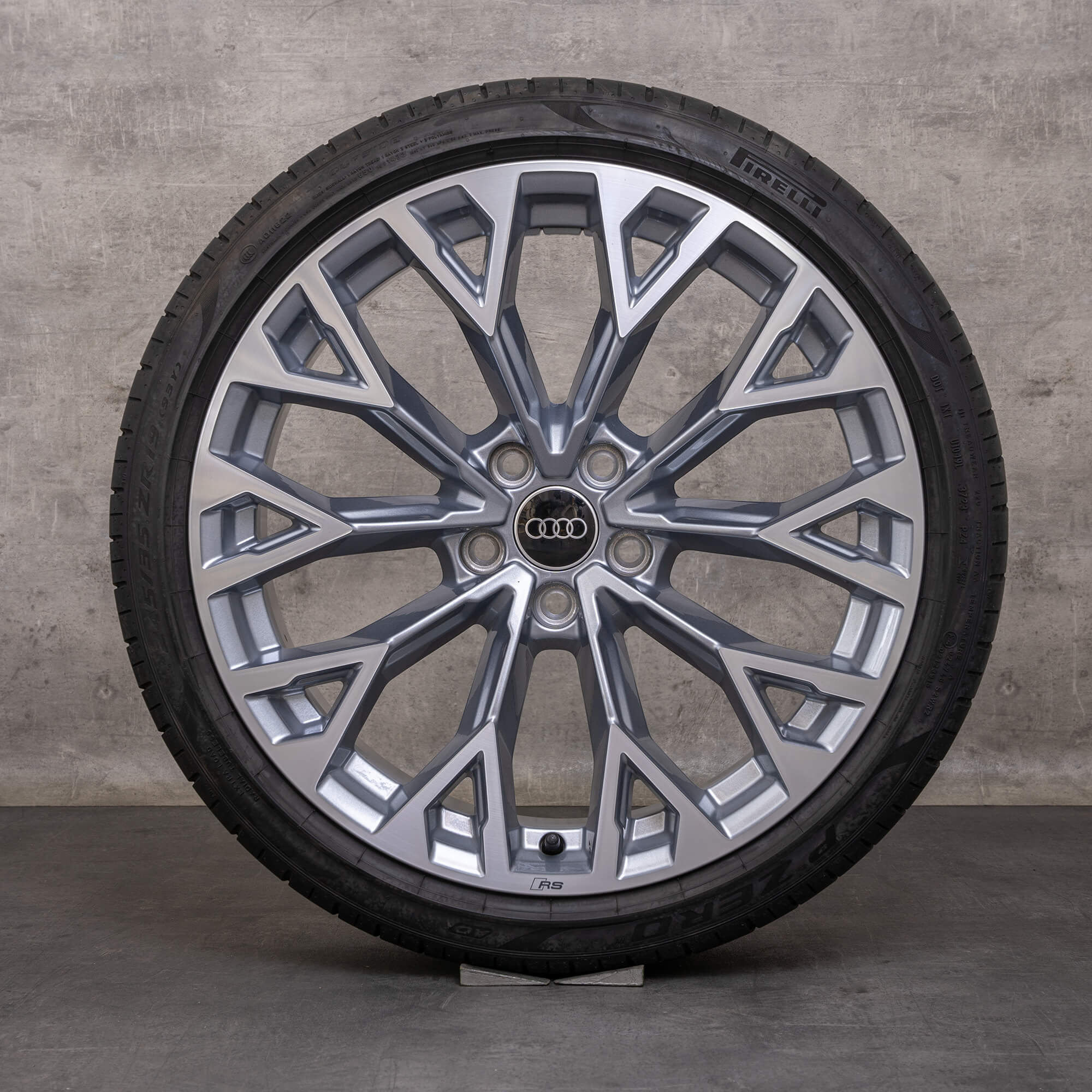 OEM Audi RS3 rims 19 inch 8Y Sommerrder 8Y0601025BM 8Y0601025BN