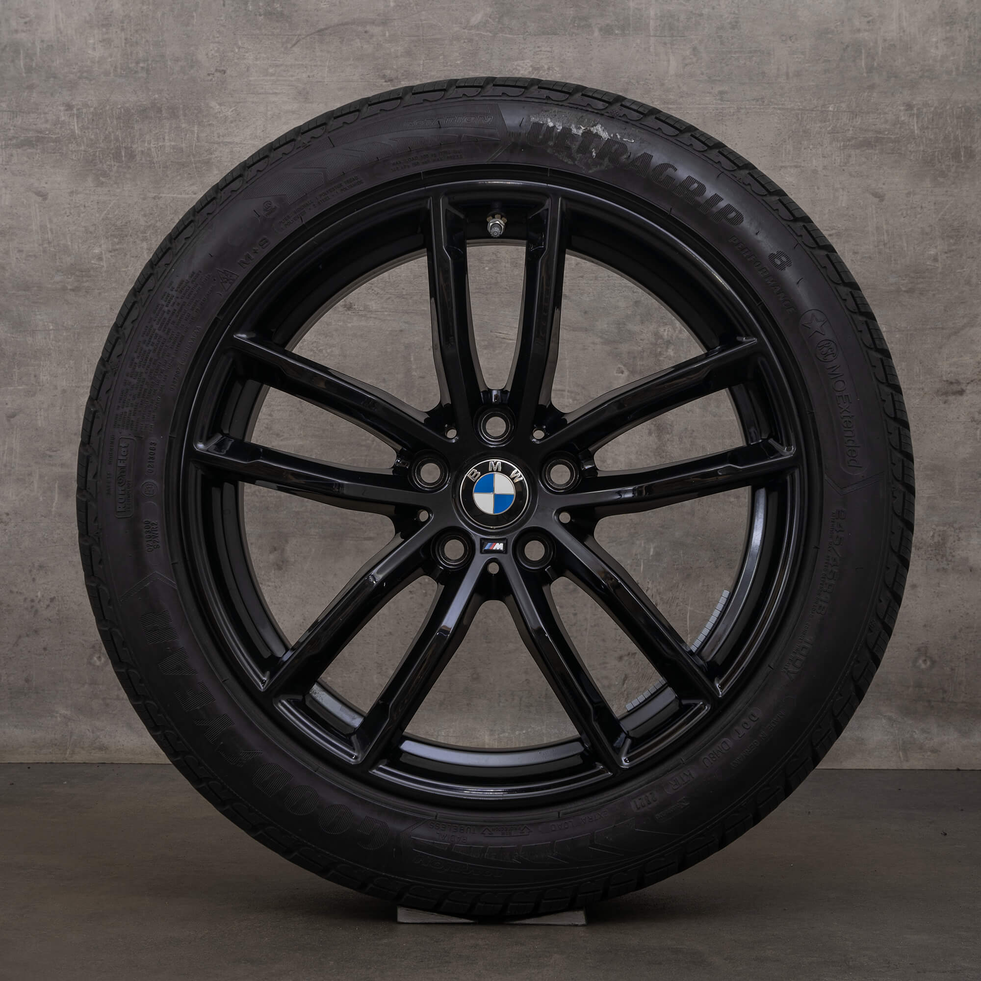 Original BMW 5er 8er Felgen 18 Zoll G30 G31 G14 G15 G16 Winterräder 8747407 Styling 662 M schwarz
