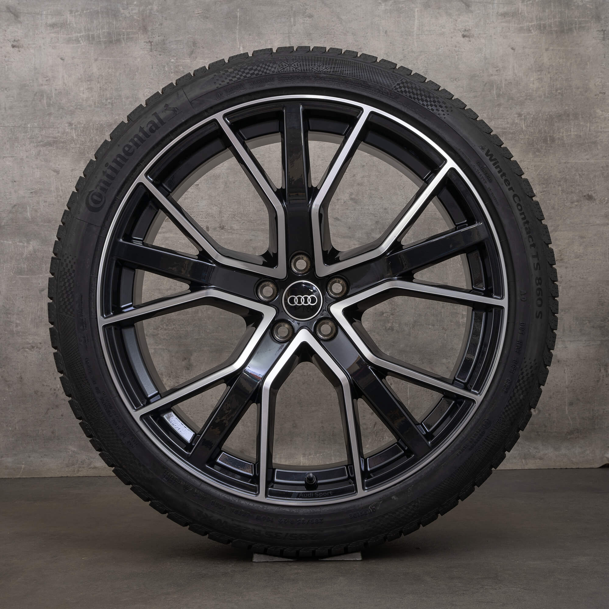 Oryginalne koła zimowe do Audi Q7 SQ7 22 cale felgi 4M Performance 4M0601025DP czarne w stylu diamond cut NOWE