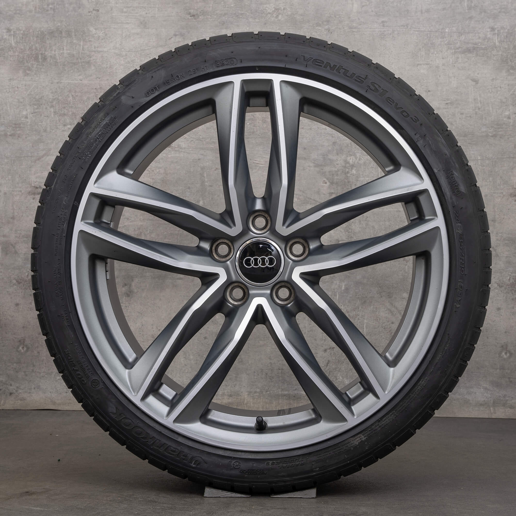 AUDI TT TTS TTRS 8S FV Sommerräder 19 Zoll Felgen Sommerreifen 8S0601025BG