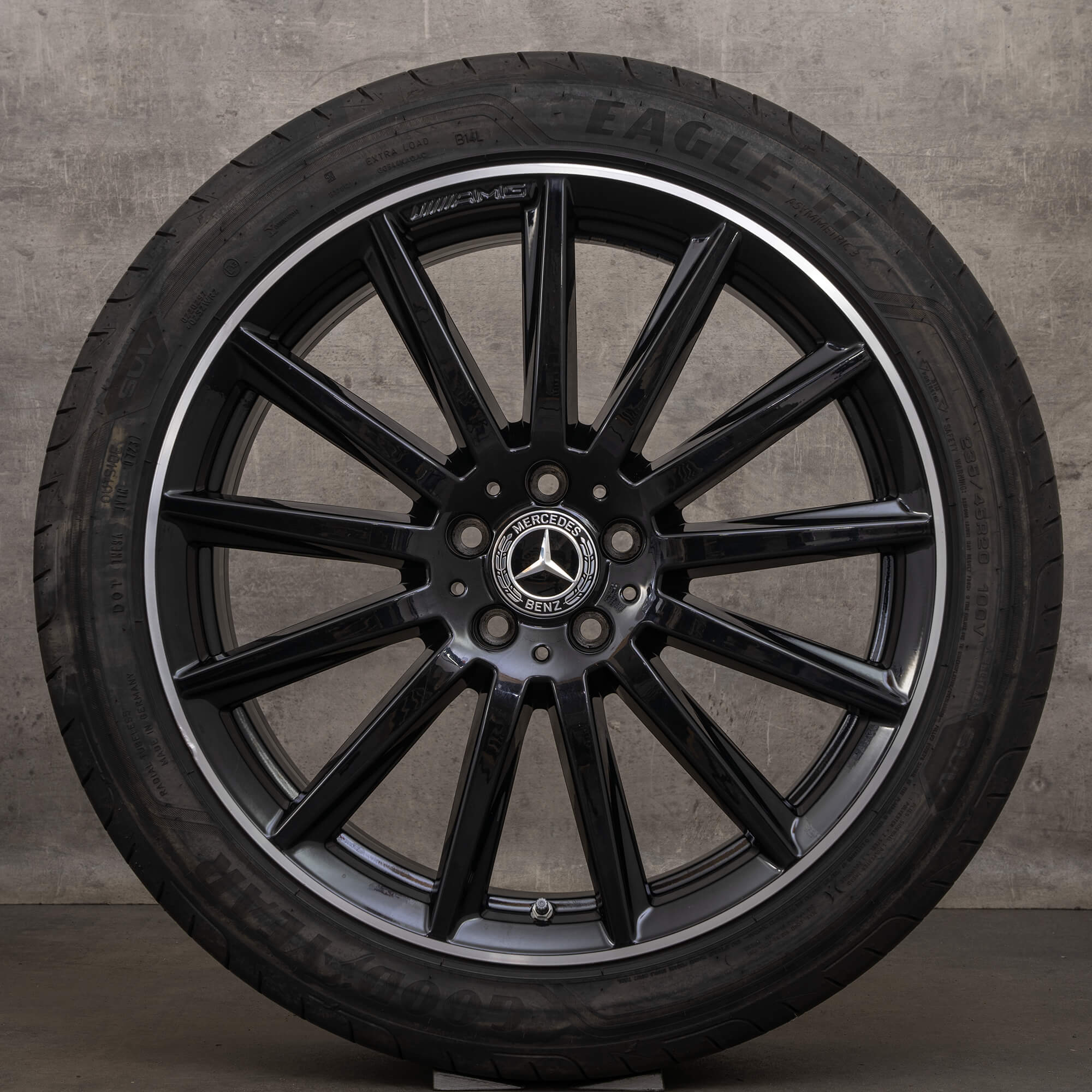 Original Mercedes AMG GLA GLB 247 20 inch winter tires A2474011600 
