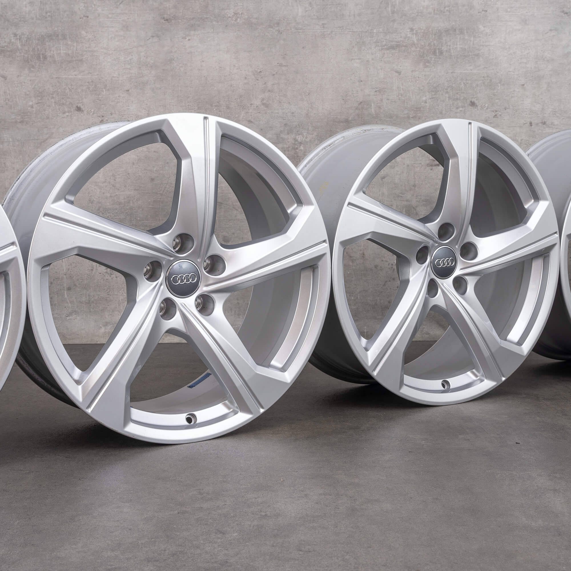 Audi 19 inch rims A6 S6 4K C8 alloy 8.5 x ET40 S line 4K0601025AJ
