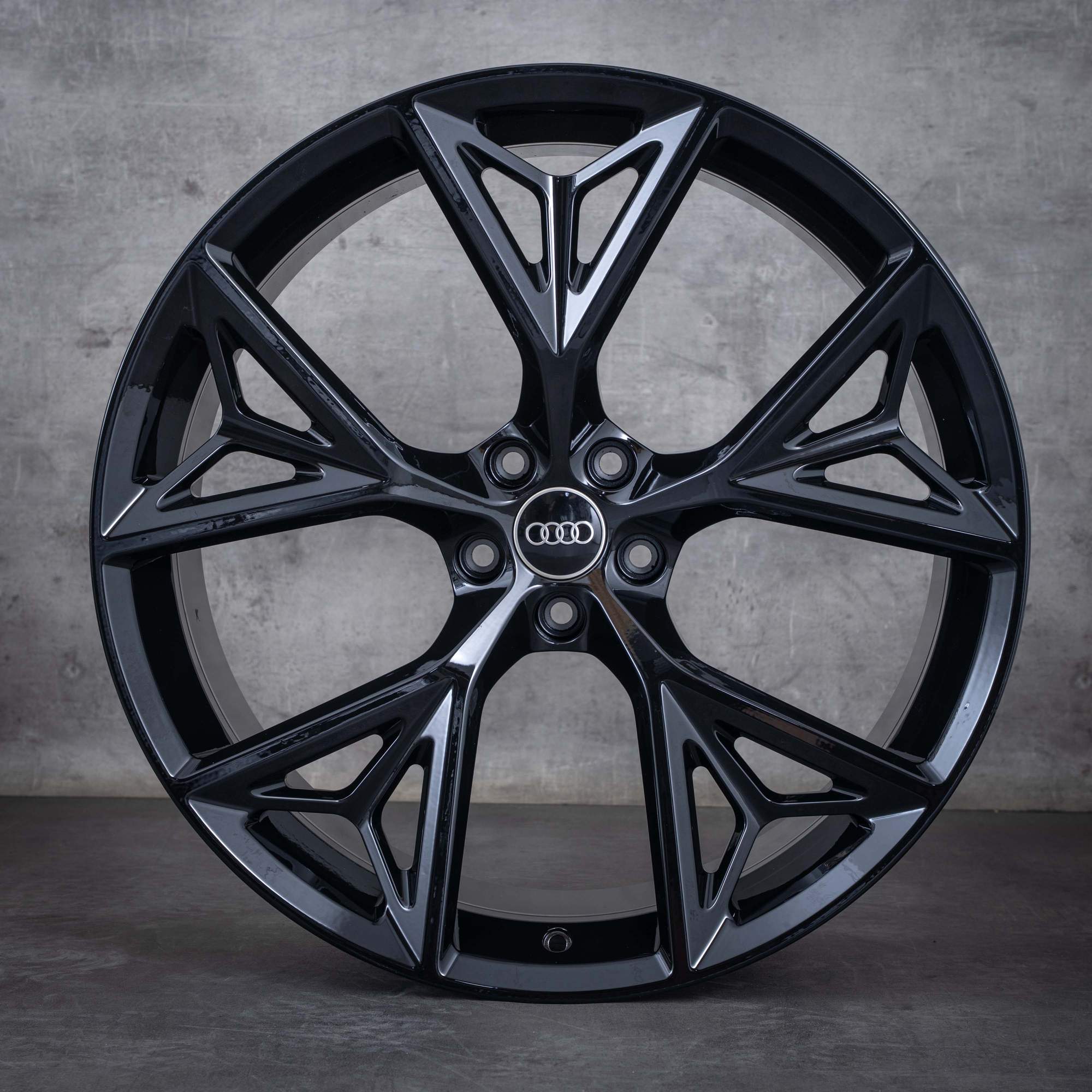OEM Audi Q8 SQ8 rims 22 inch 4M8 summer wheels 4M8601025AB black glossy