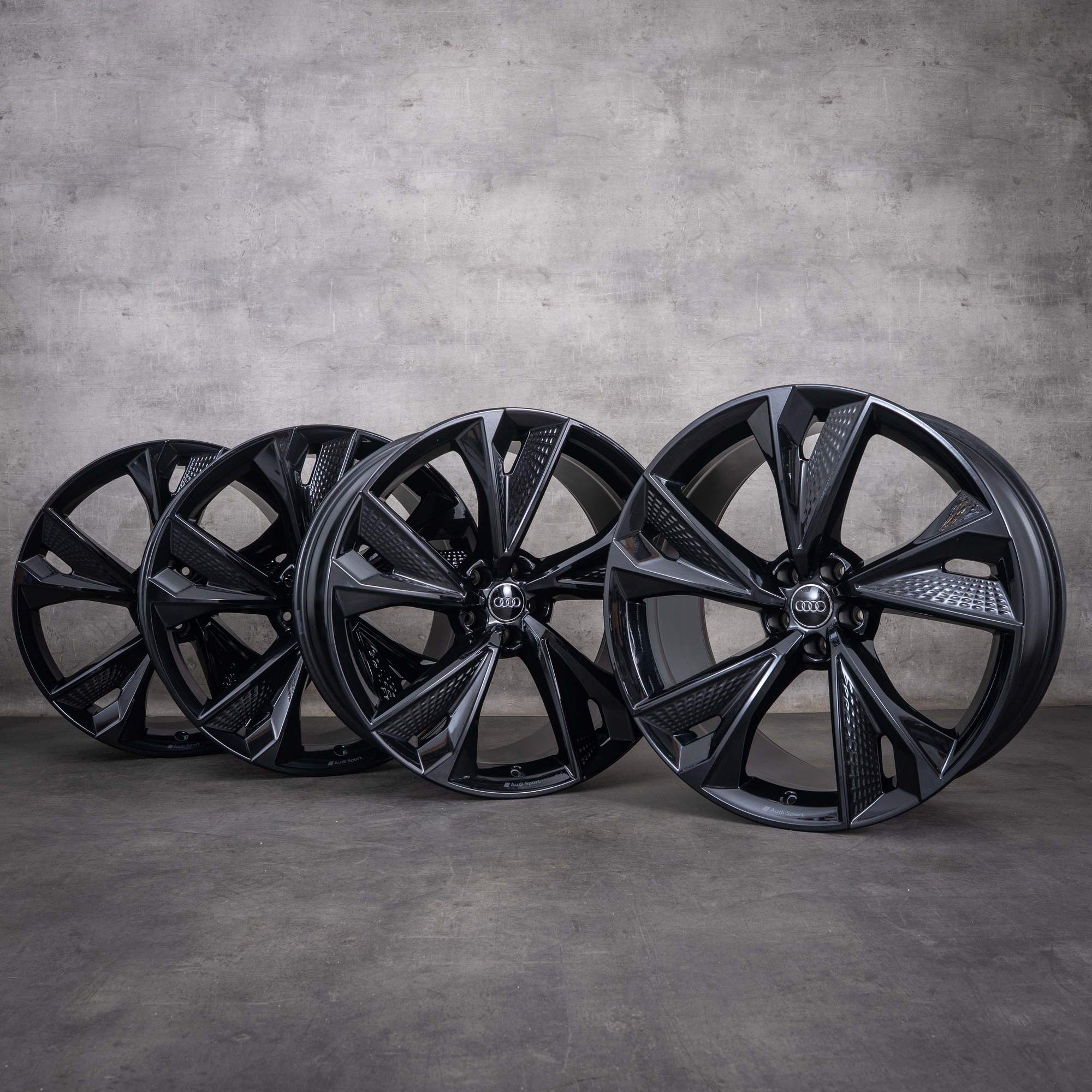 Original Audi RS6 RS7 Felgen 22 Zoll 4K C8 Alufelgen 4K0601025BC schwarz glanz