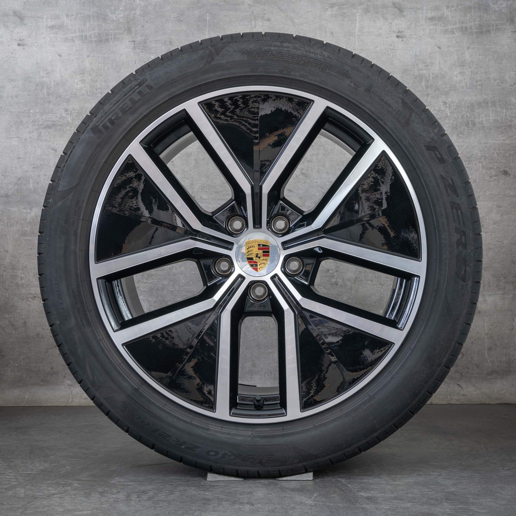 Oryginalne koła zimowe Porsche Cayenne 9YA 21 cali Turbo GTS Hybryda Felgi 9Y0601025EC 9Y0601025CG czarne Polerowane