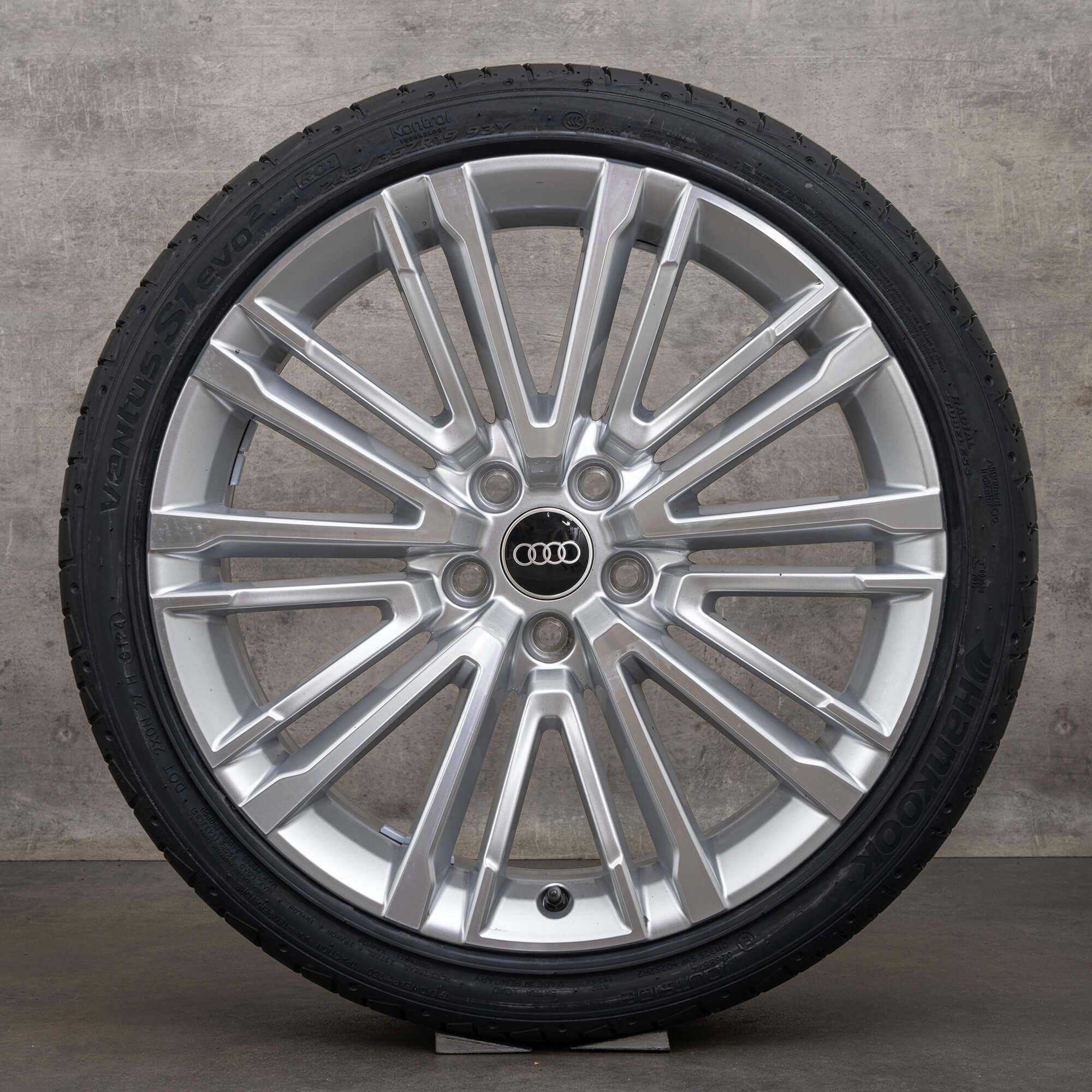 OEM Audi A4 S4 rims 19 inch 8W B9 summer wheels 8W0601025BE silver glossy turned