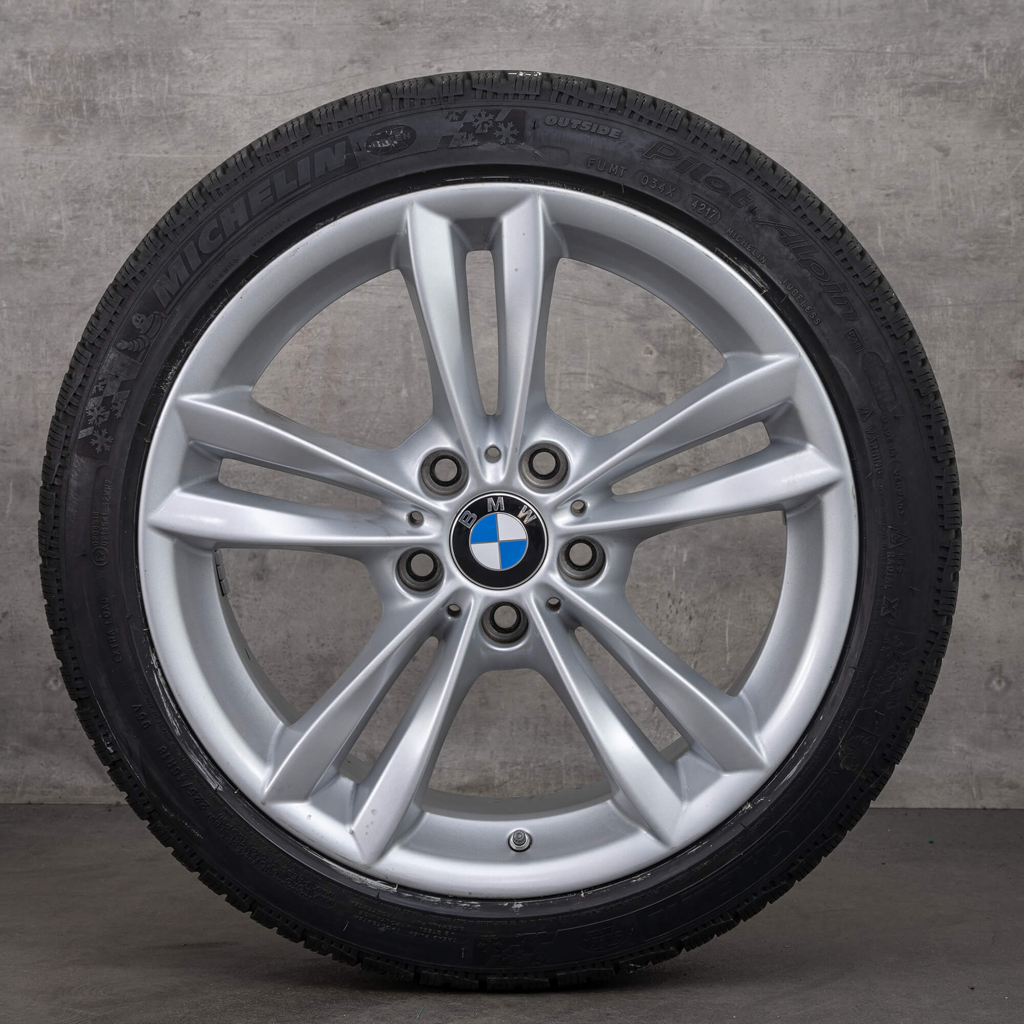 Cerchi BMW da 18 pollici serie 3 F30 F31 4 F32 F33 658 pneumatici invernali