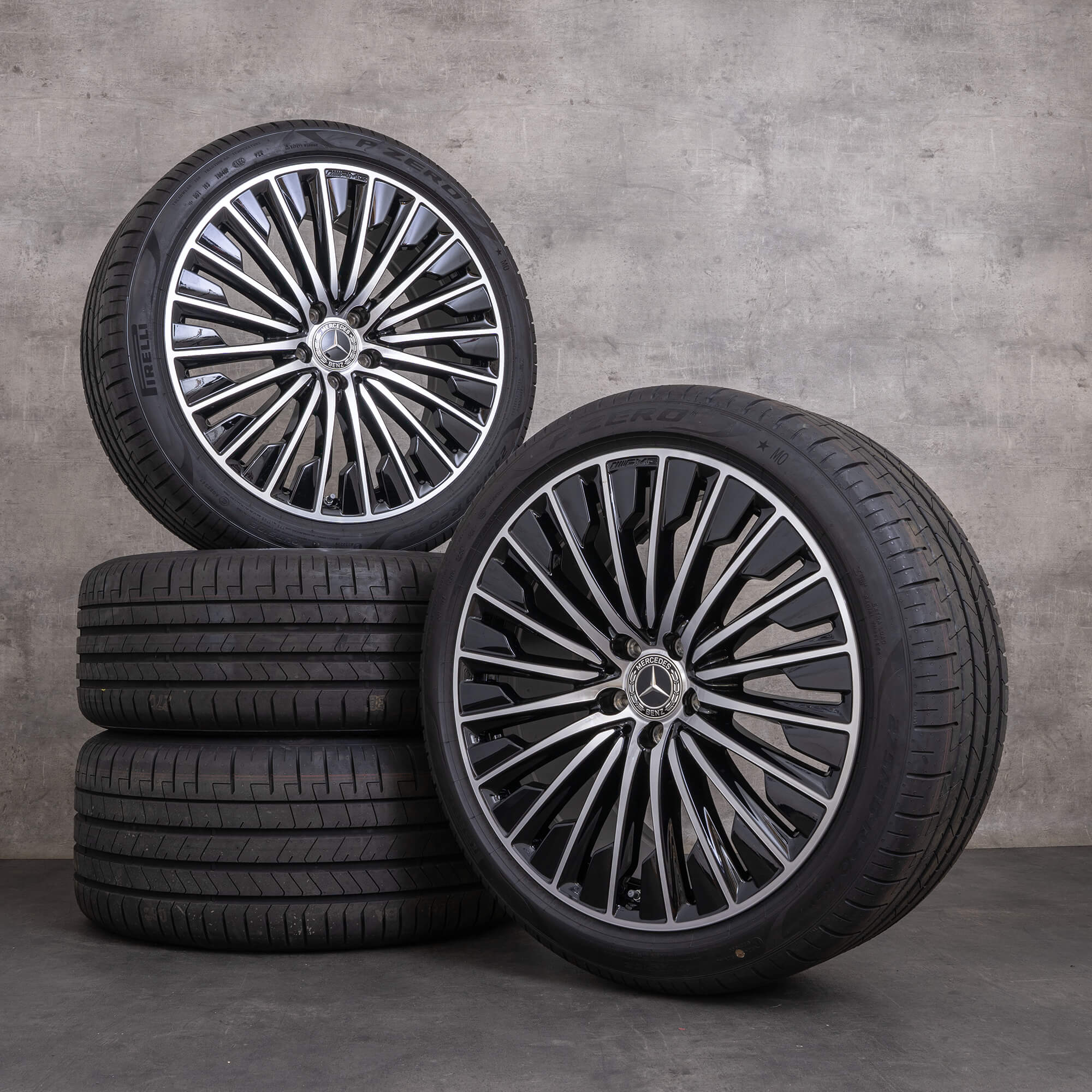 Alkuperäiset Mercedes-Benz E-sarjan AMG-vanteet 20 tuumaa W214 S214 kesärenkaat A2144010500 A2144010600 diamond cut musta UUDET