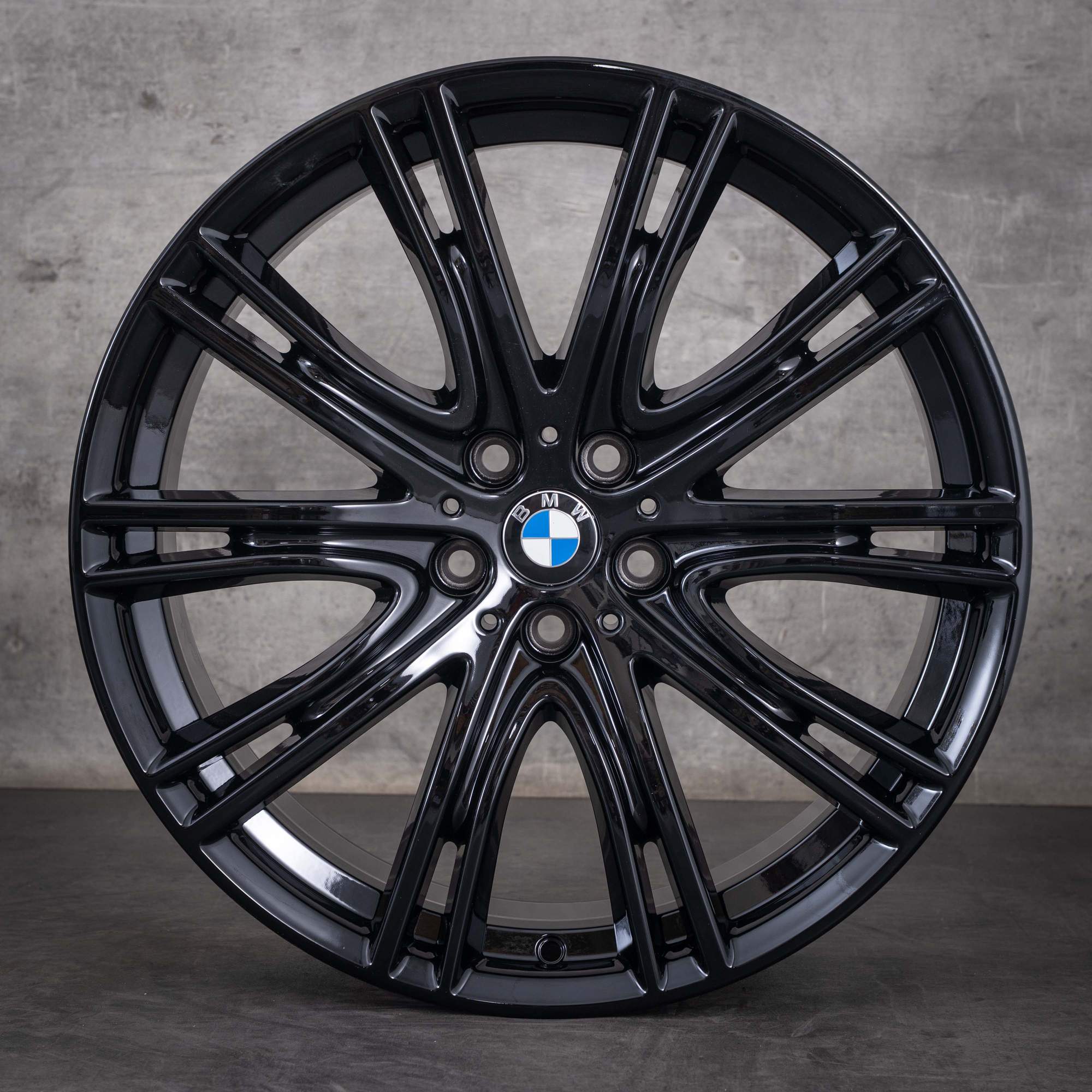 BMW Seria 5 G30 G31 20-calowe felgi Styling 759 Individual 8053501 8053502 felgi aluminiowe w kolorze czarnym z połyskiem NOWE