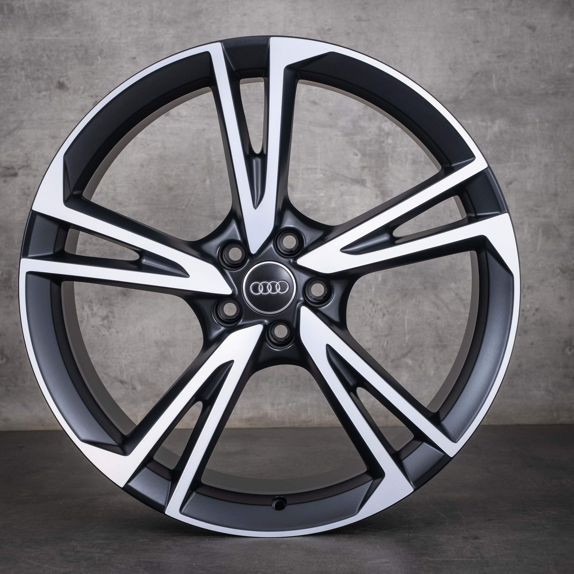 Oryginał Audi A6 S6 Felgi 21 cali 4K C8 Falx Design 4K0071491 czarny mat Polerowane NOWOŚĆ