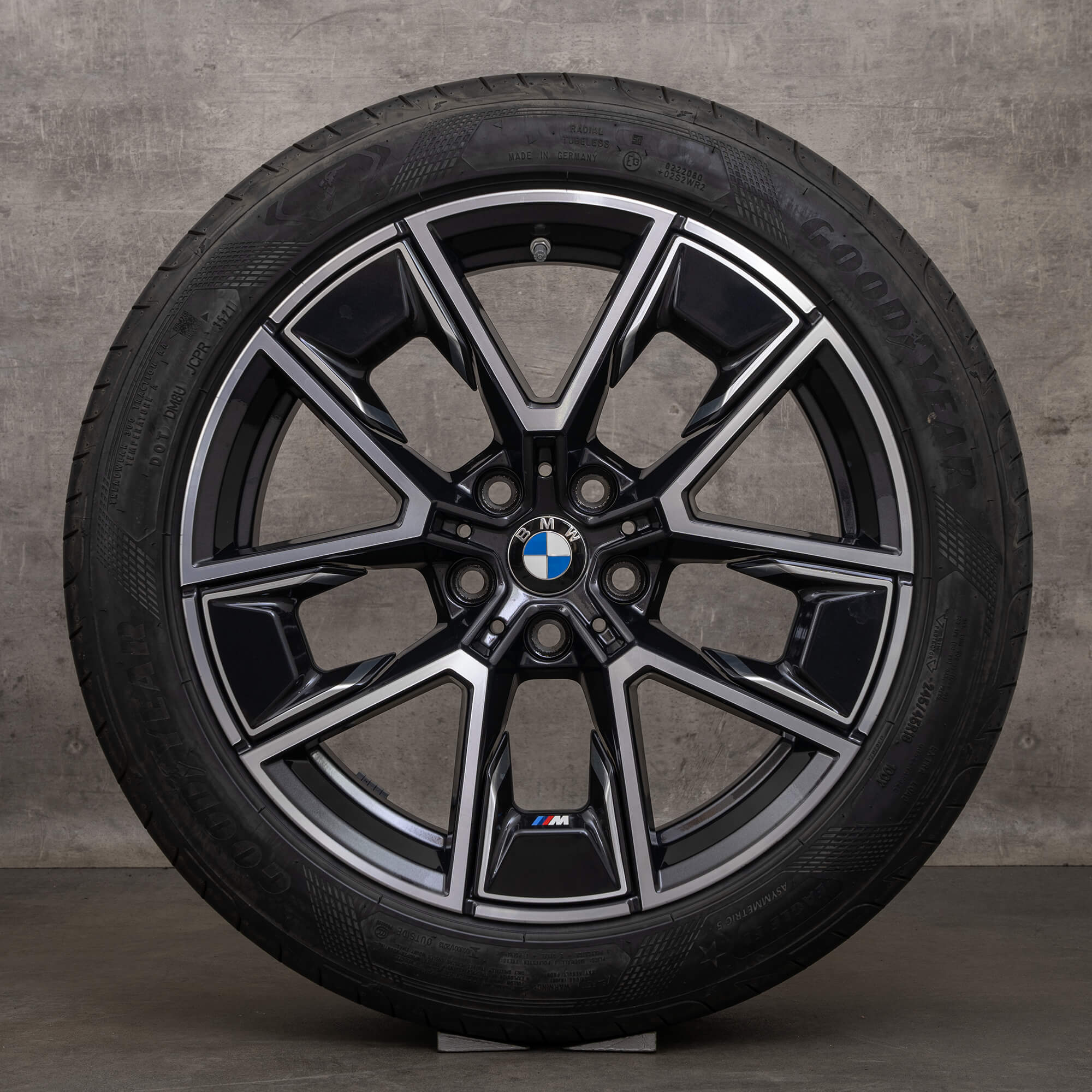 Originale BMW 4er i4 G26 18 Zoll Felgen Sommerreifen Styling 858 Aerodynamik