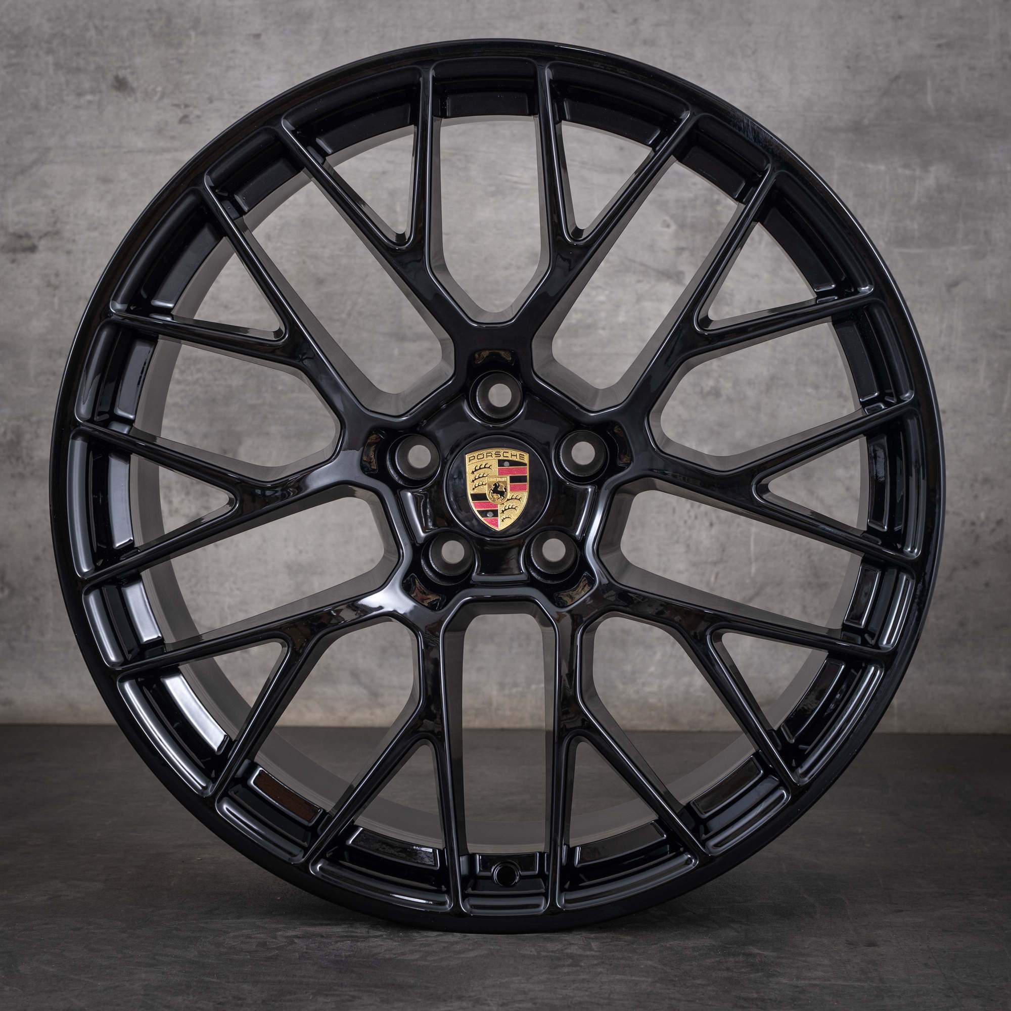 Original Porsche Macan I & II Winterräder 20 Zoll Felgen RS Spyder 95B601025BF 95B601025BG schwarz glanz