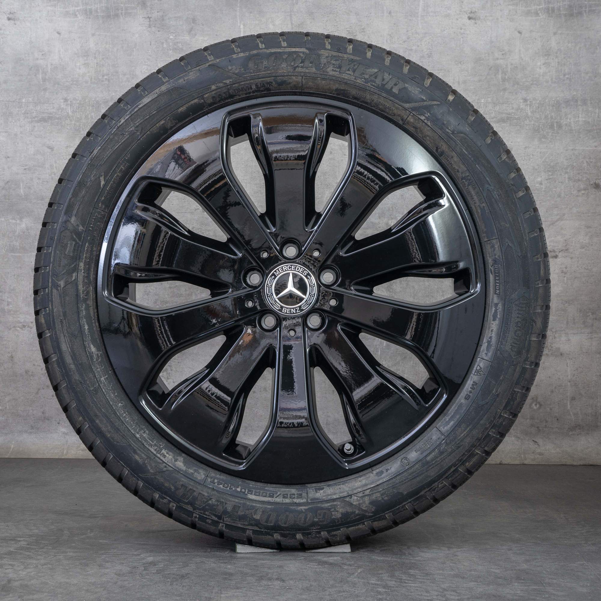 Oryginalne koła zimowe Mercedes Benz EQC 20 cali felgi N293 A2934010300 A2934010500 czarne błyszczące