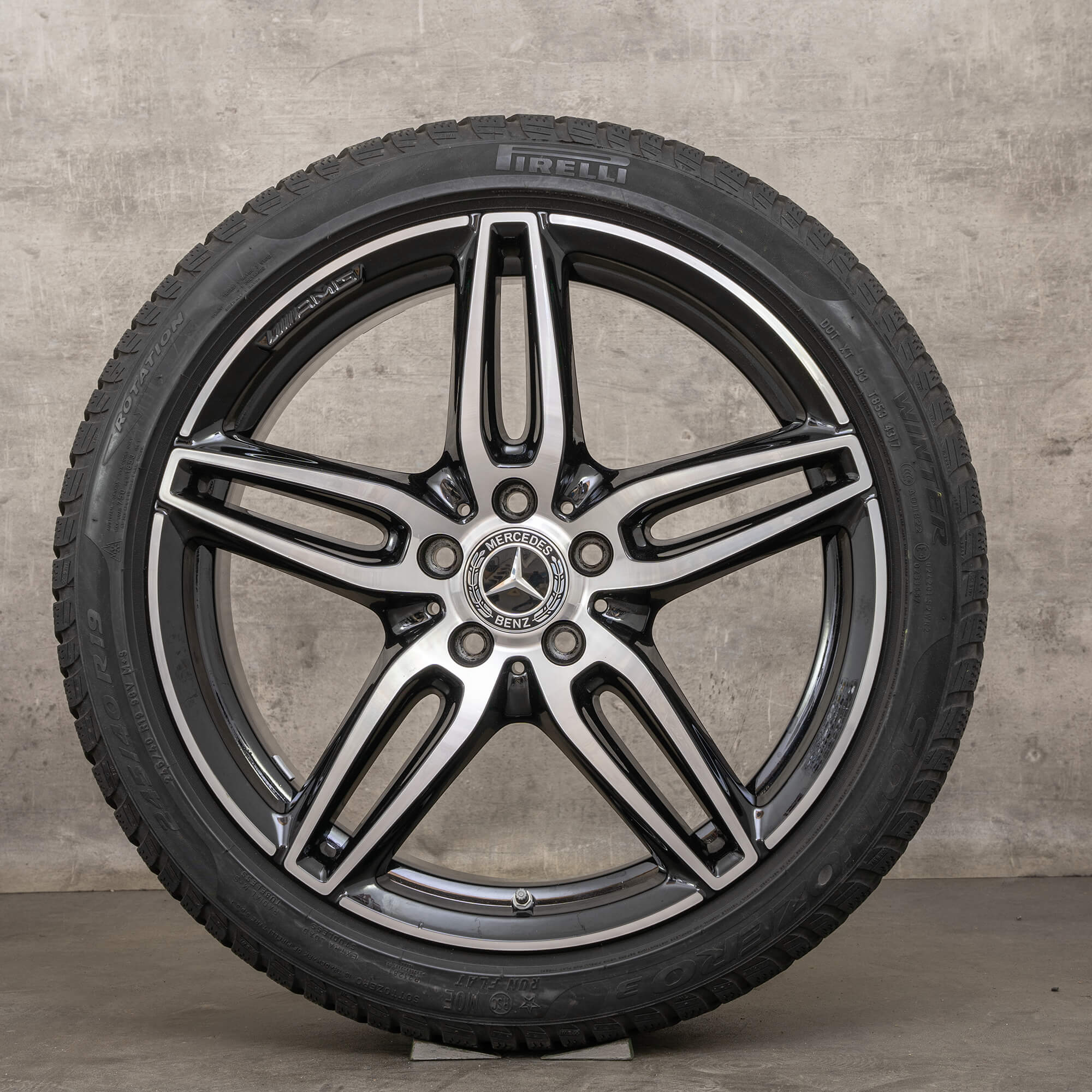 Pneumatici invernali originali AMG Mercedes Benz Classe E 19 pollici W213 S213 C238 A238 cerchi A2134012000 nero lucido torniti