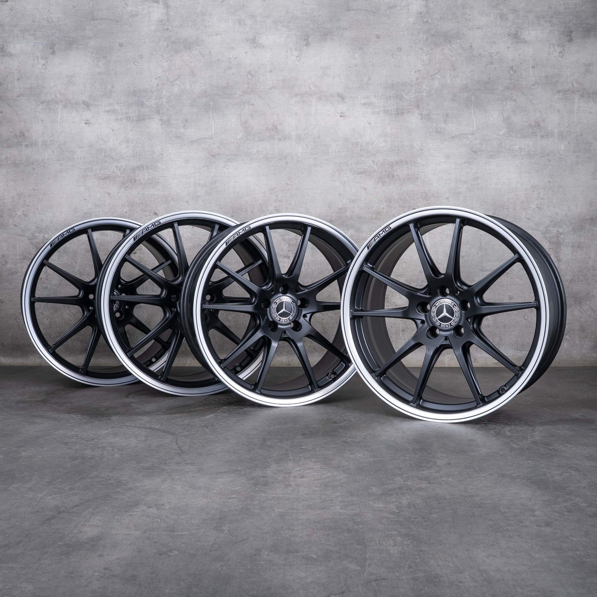 Originale Mercedes Benz C-Klasse C63 & S AMG felger 19 20 tommer C205 A205 A2054017400 A2054017500 svart matt frontpolert