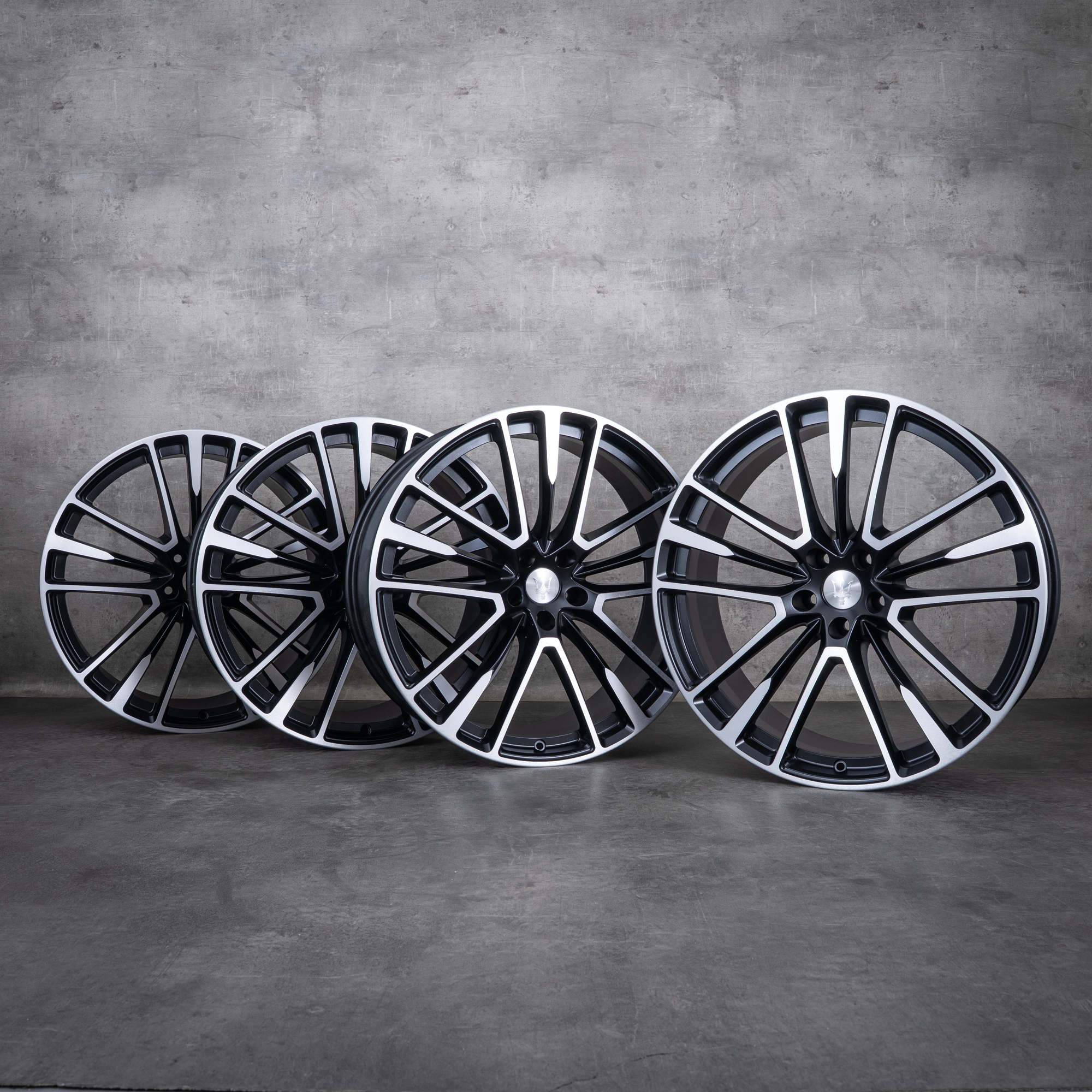 OEM Maserati Levante Rims 22 inch Trofeo 670138135 670138127 black matt polisched
