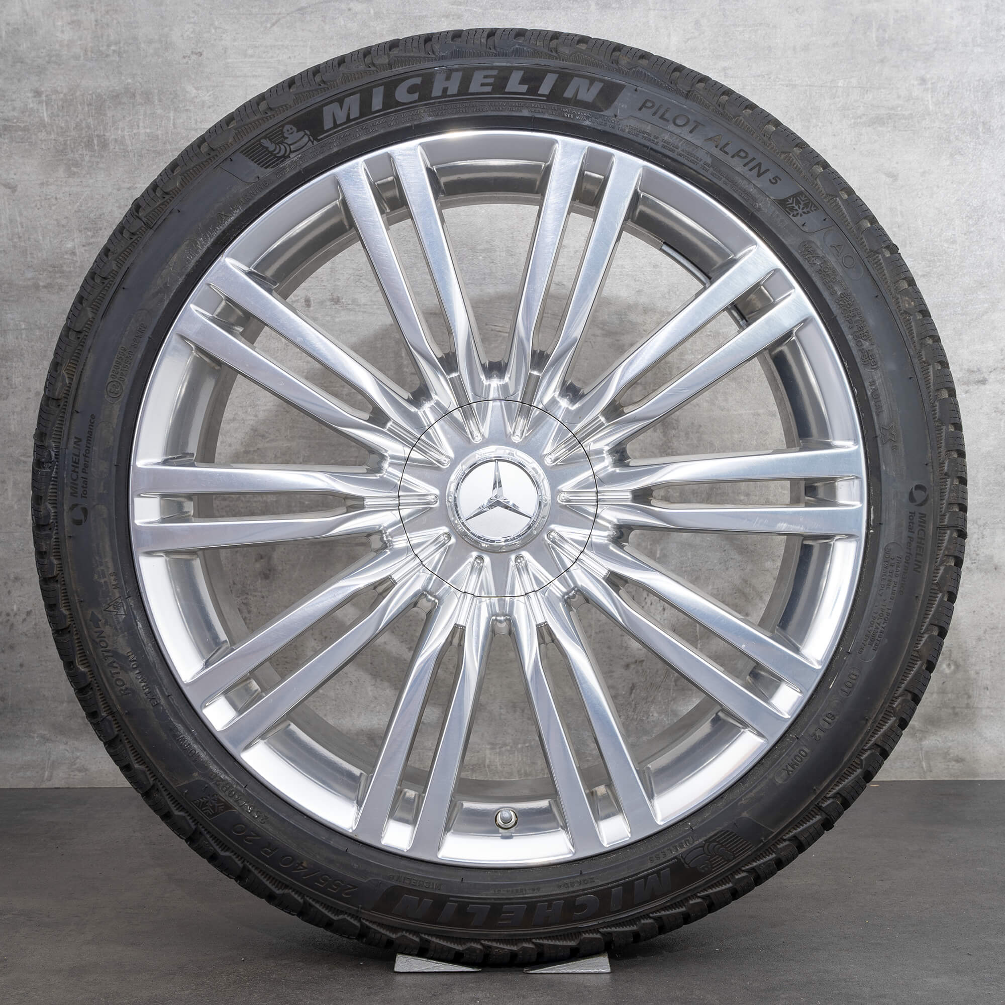 Alkuperäiset Maybach Mercedes Benz S-sarja vanteet 20 tuuman W223 Z223 talvirenkaat A2234014000 kromi