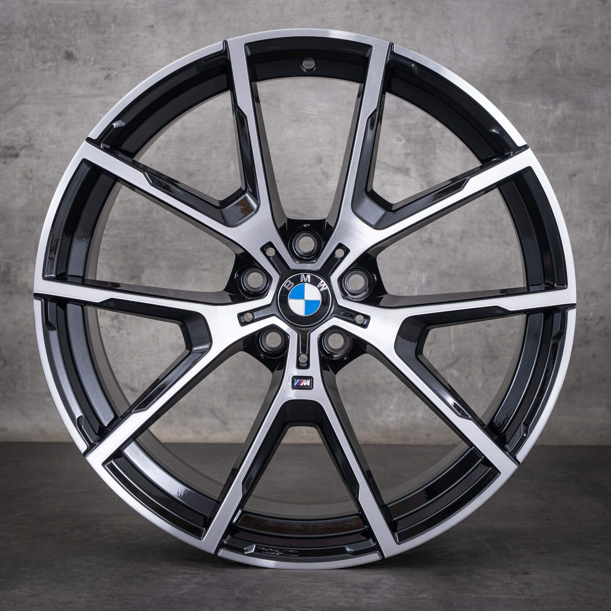 Alkuperäiset BMW 8-sarjan vanteet 20 tuumaa G14 G15 G16 Styling 728 M 8097240 8097241 Kiillotettu musta UUDET
