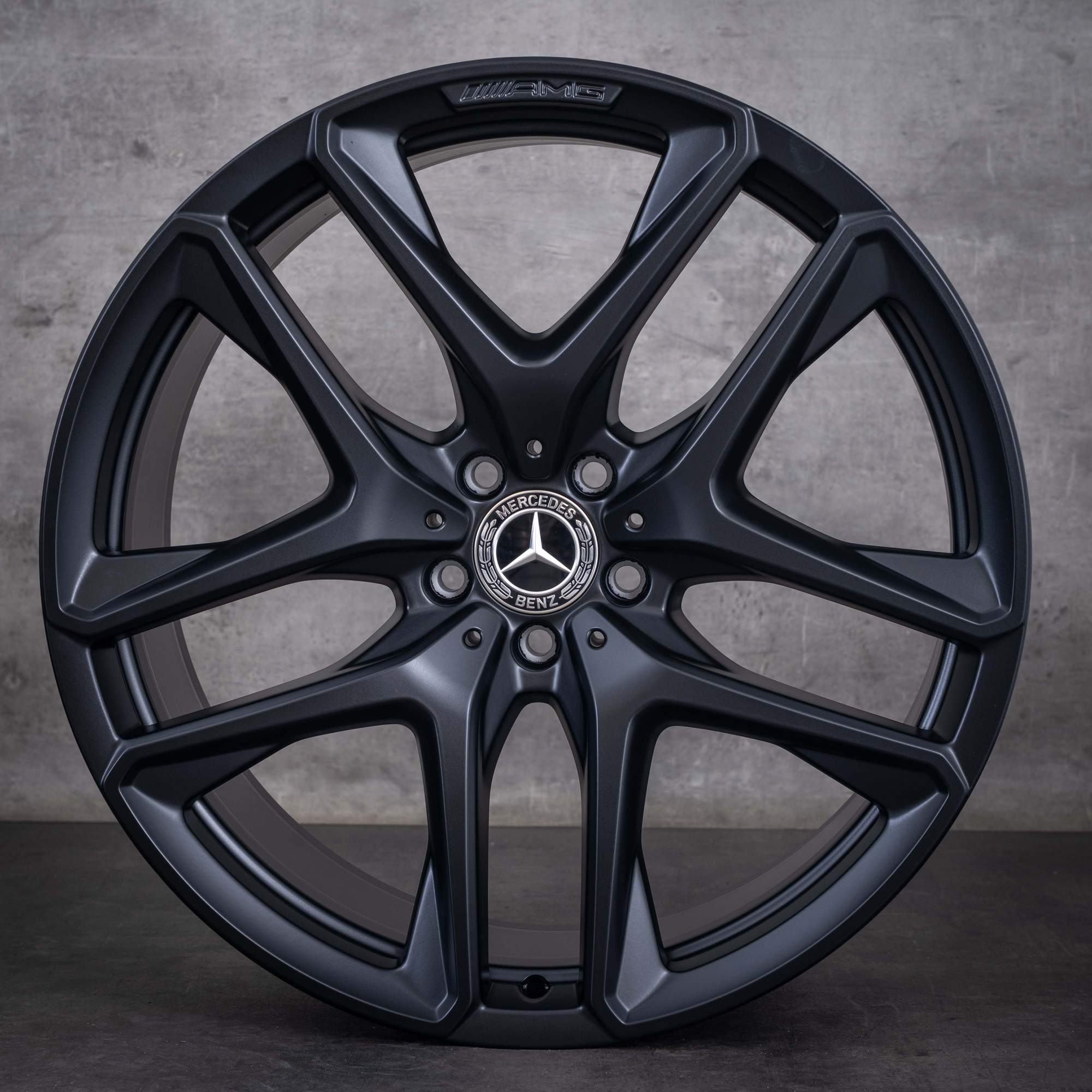 Cerchi originali Mercedes-Benz GLE 53 63 AMG 4Matic+ da 21 pollici X167 C167 ibrido A1674014200 A1674014300 nero opaco - cerchio 2 di 4
