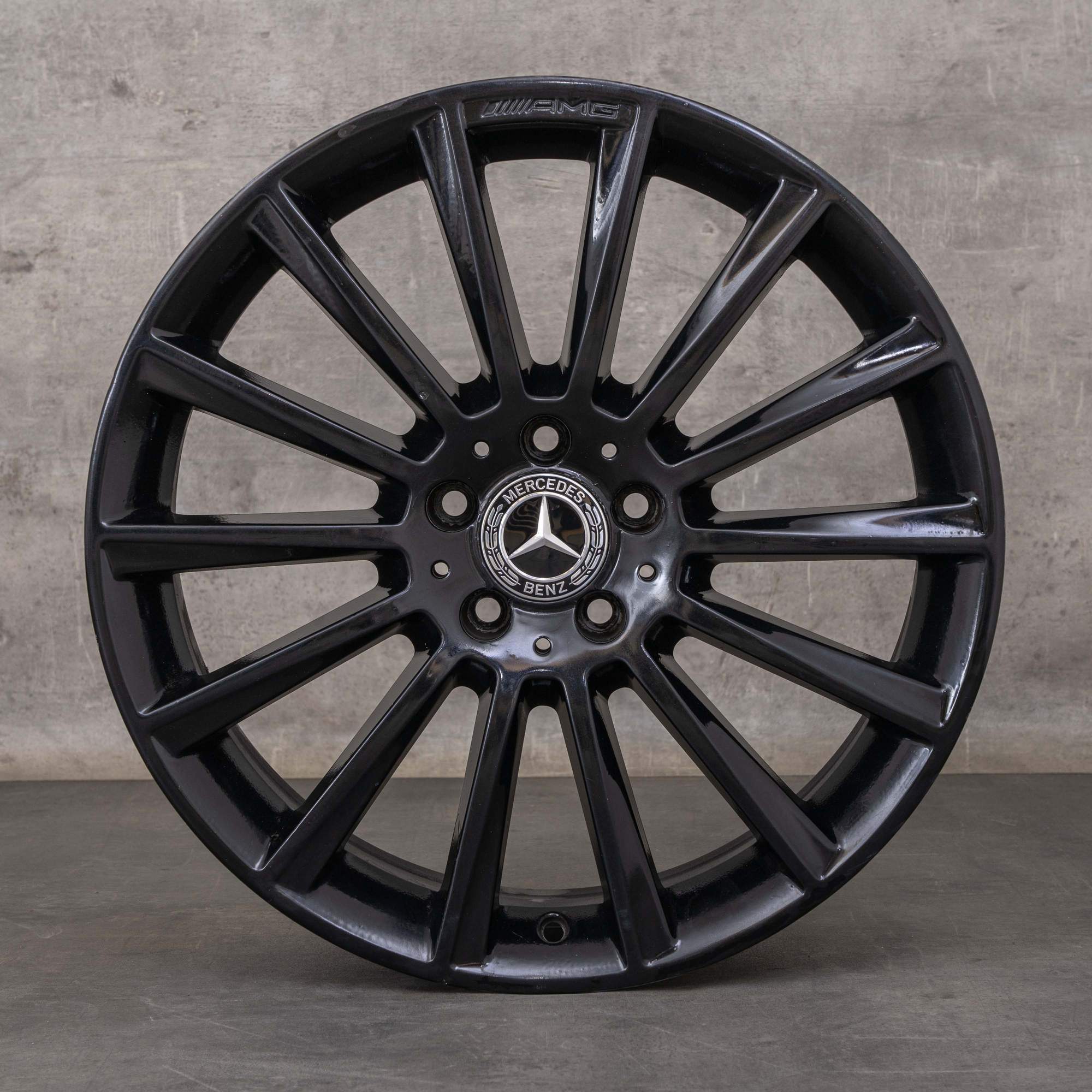 Orijinal Mercedes Benz C-Serisi AMG Jant 19 inç W205 S205 C205 A205 A2054011300 A2054011400 siyah parlak