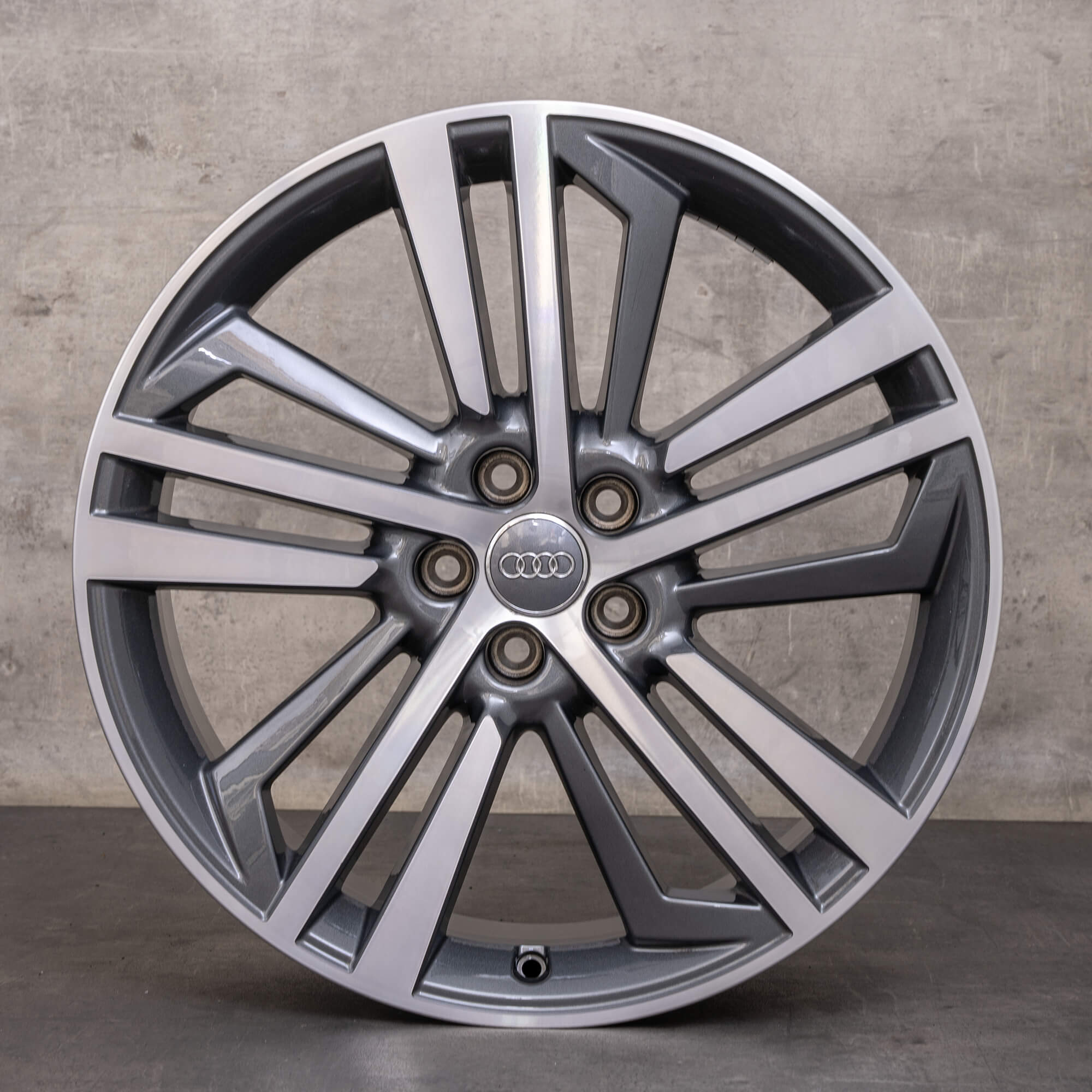OEM Audi Q5 SQ5 rims 20 inch FY 80A601025AE titanium polished