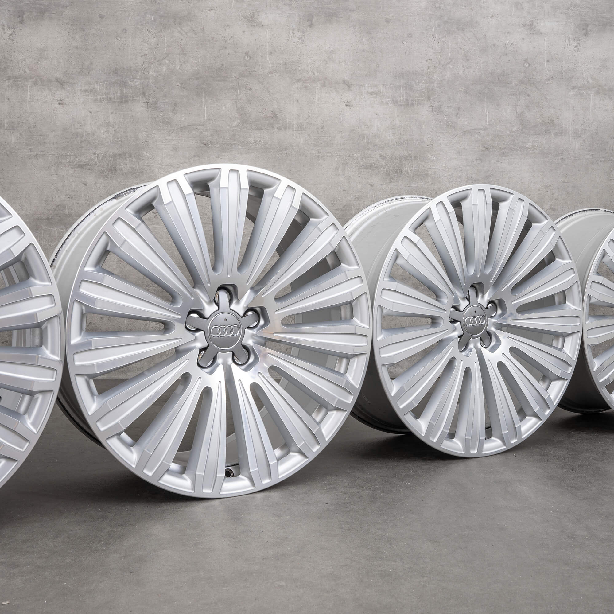 Audi A8 S8 4H D4 20 Zoll Felgen 4H0601025AL silber glanzgedreht