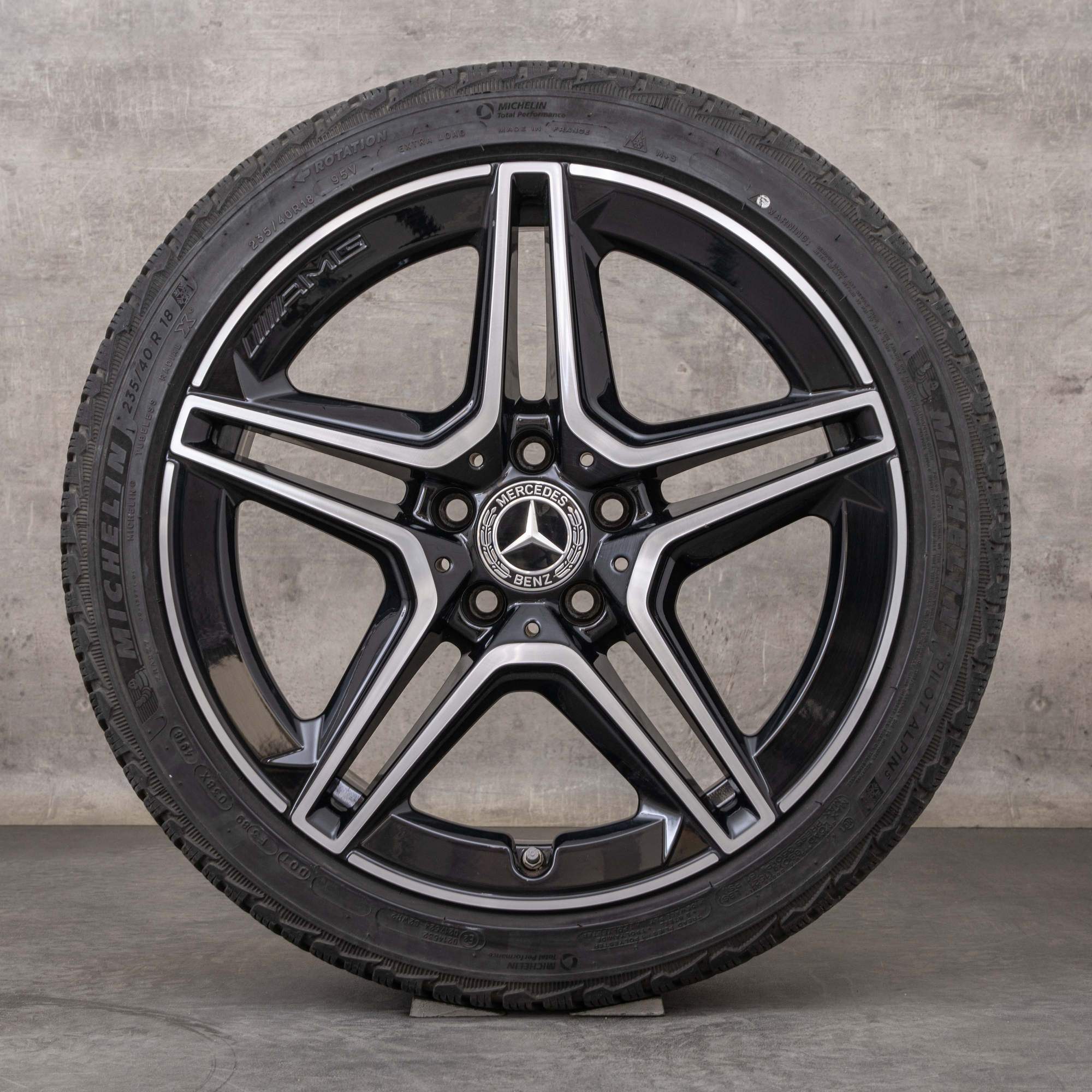 Oryginał Mercedes Benz Klasa A A35 AMG koła zimowe 18 cali W177 V177 felgi A1774011800 czarny polerowane