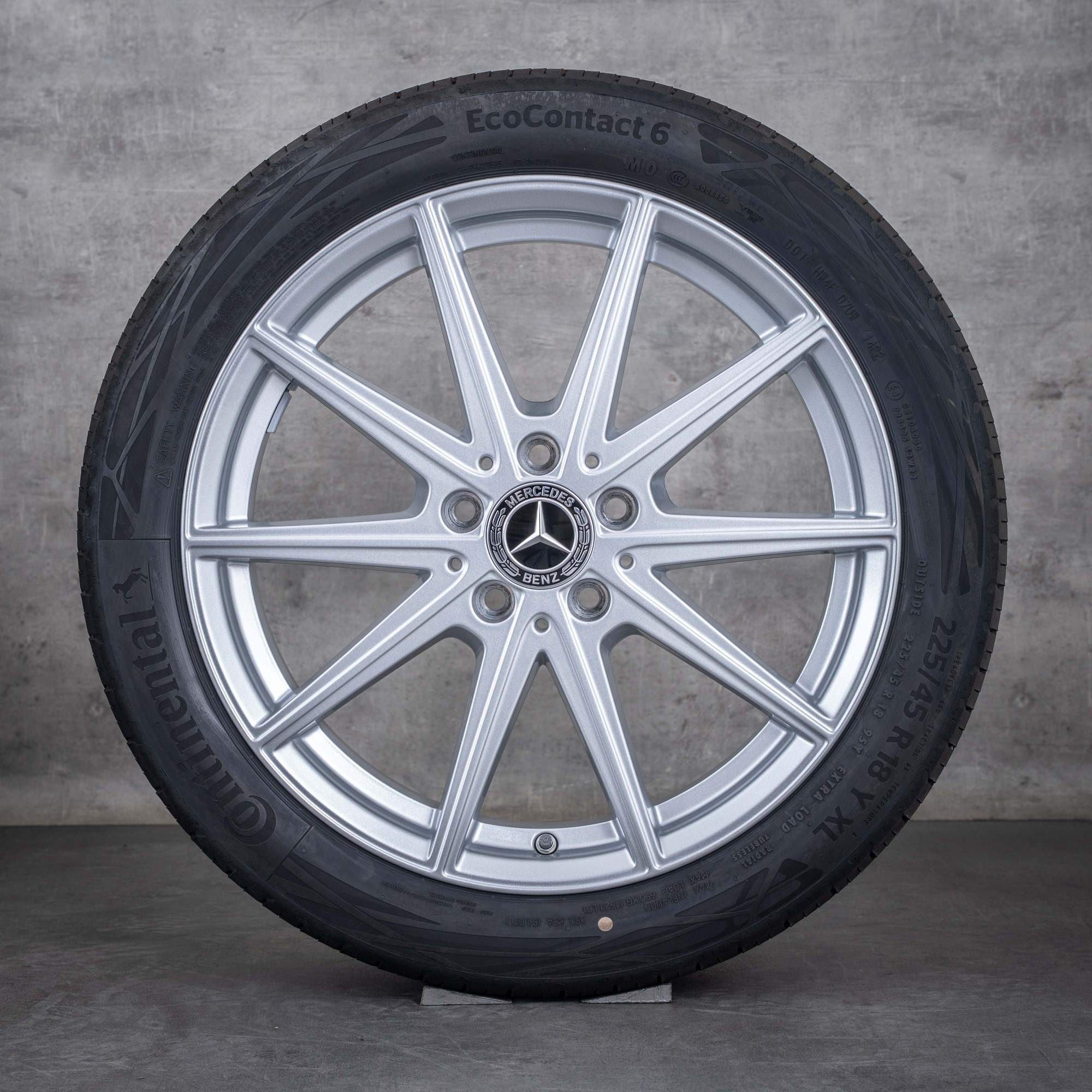 Alkuperäiset Mercedes Benz CLA talvirenkaat 18 tuuman C178 vanteet A1784010000 hopea kiiltävä