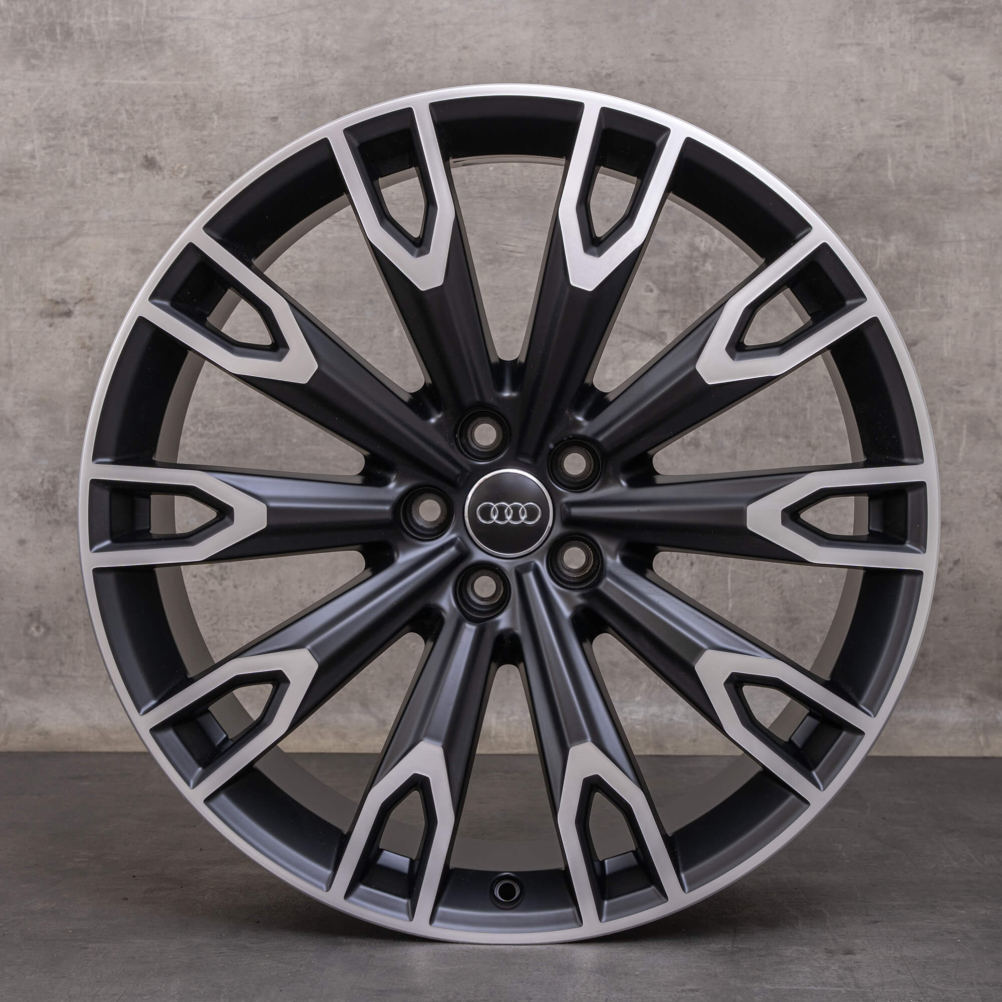 Original Audi Q7 SQ7 Jantes 21 pouces 4M 10 bras Talea Design 4M0071491 noir satiné brillant