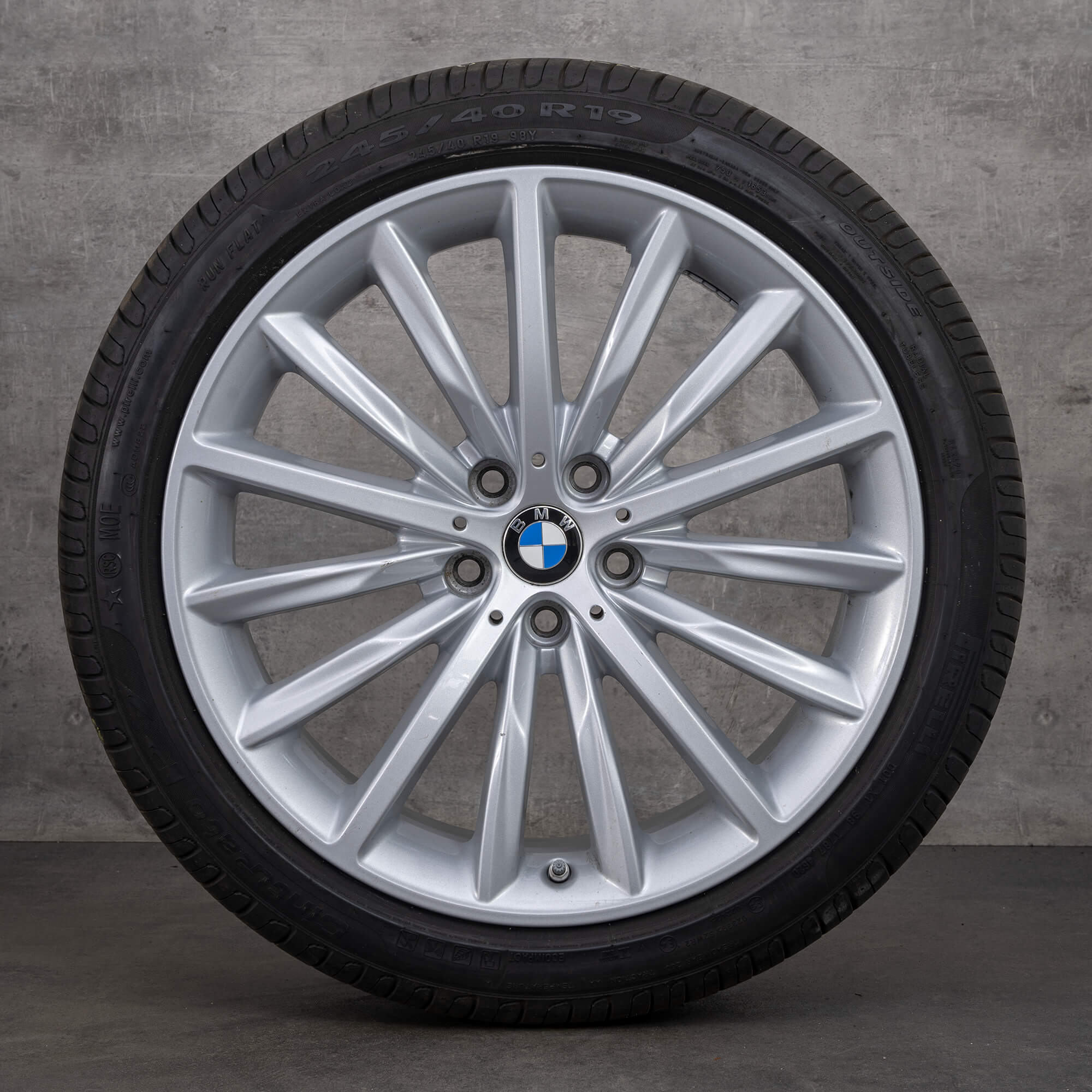BMW 5 series G30 G31 rims 19 inch styling 633 summer tires 6863419