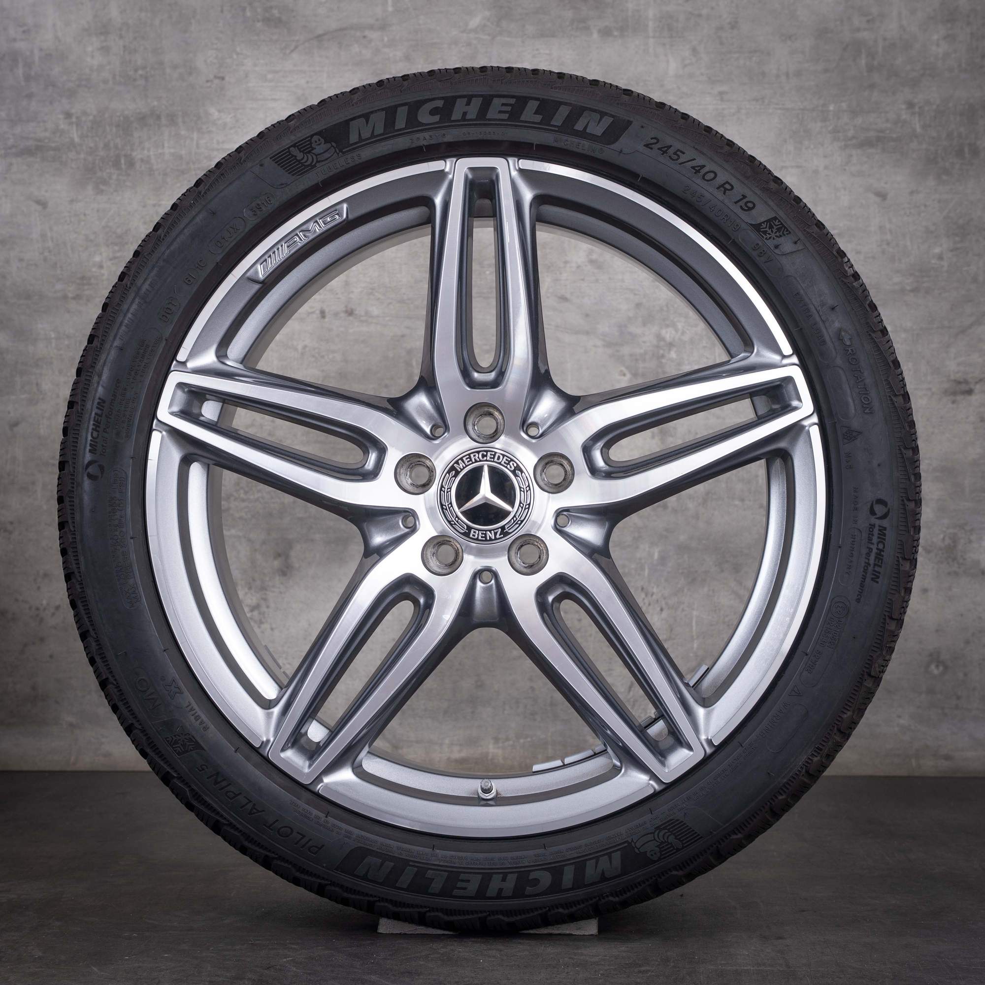 Original Mercedes Benz E-Klasse AMG Winterräder 19 Zoll W213 S213 C238 A238 Felgen A2134012000 himalaya grey front glanzgedreht