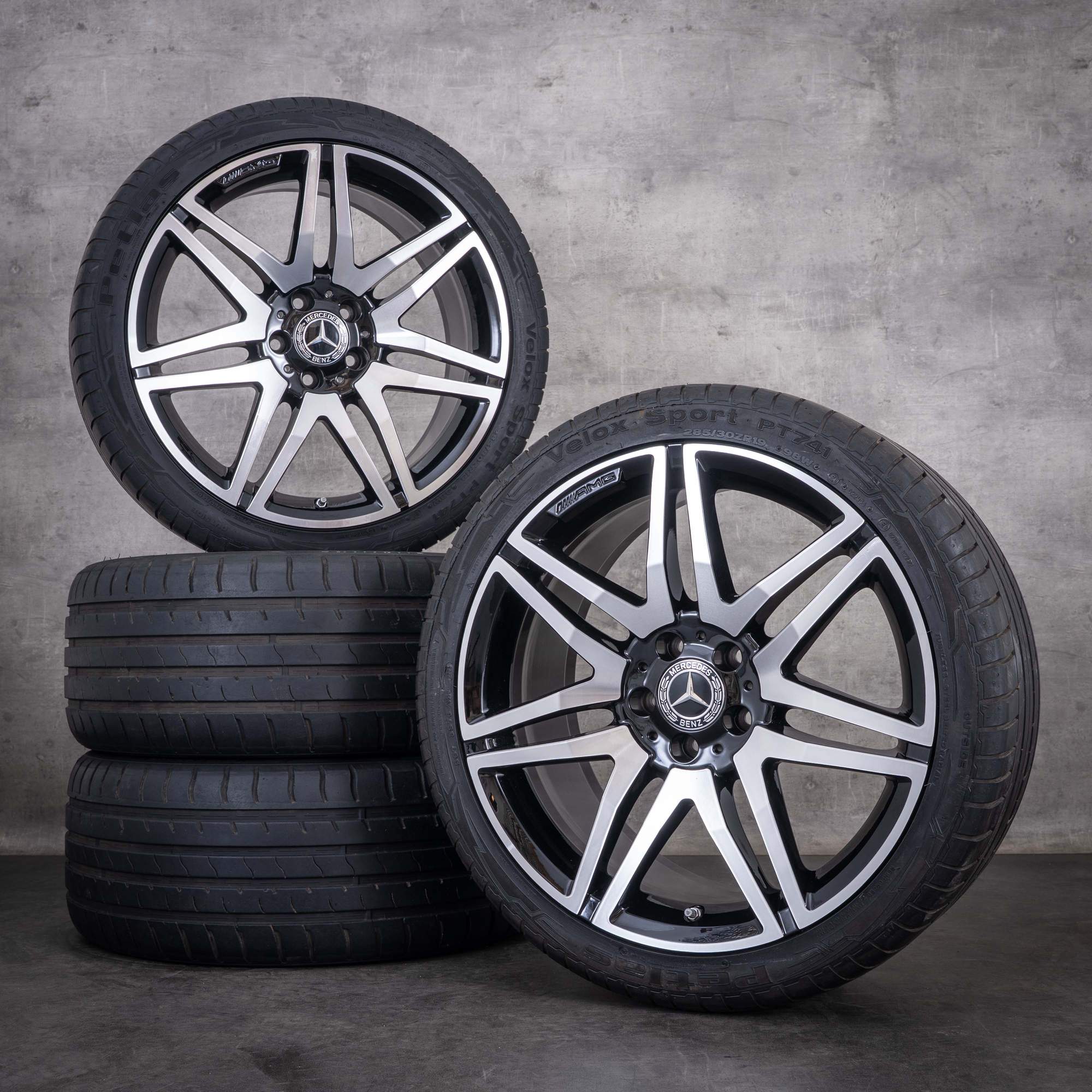 Original Mercedes Benz E-Klasse AMG Winterräder 19 Zoll W212 S212 Felgen A2124014502 A2124014602 schwarz front glanzgedreht NEU