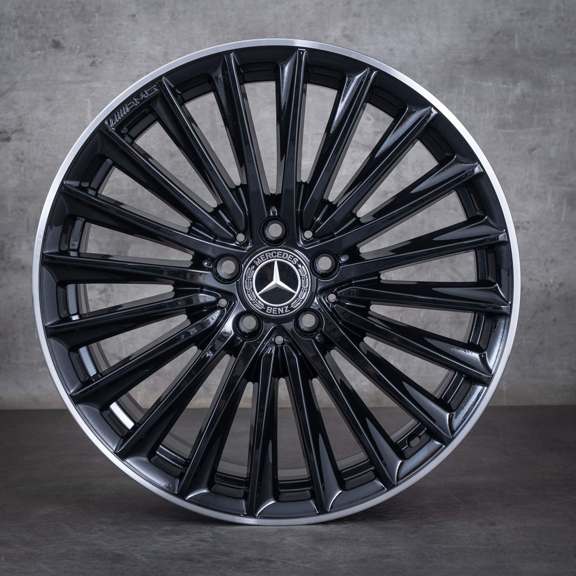 Oryginalne felgi Mercedes Benz Klasa C AMG 19 cali W206 S206 A2064011900 A2064012000 czarne polerowane