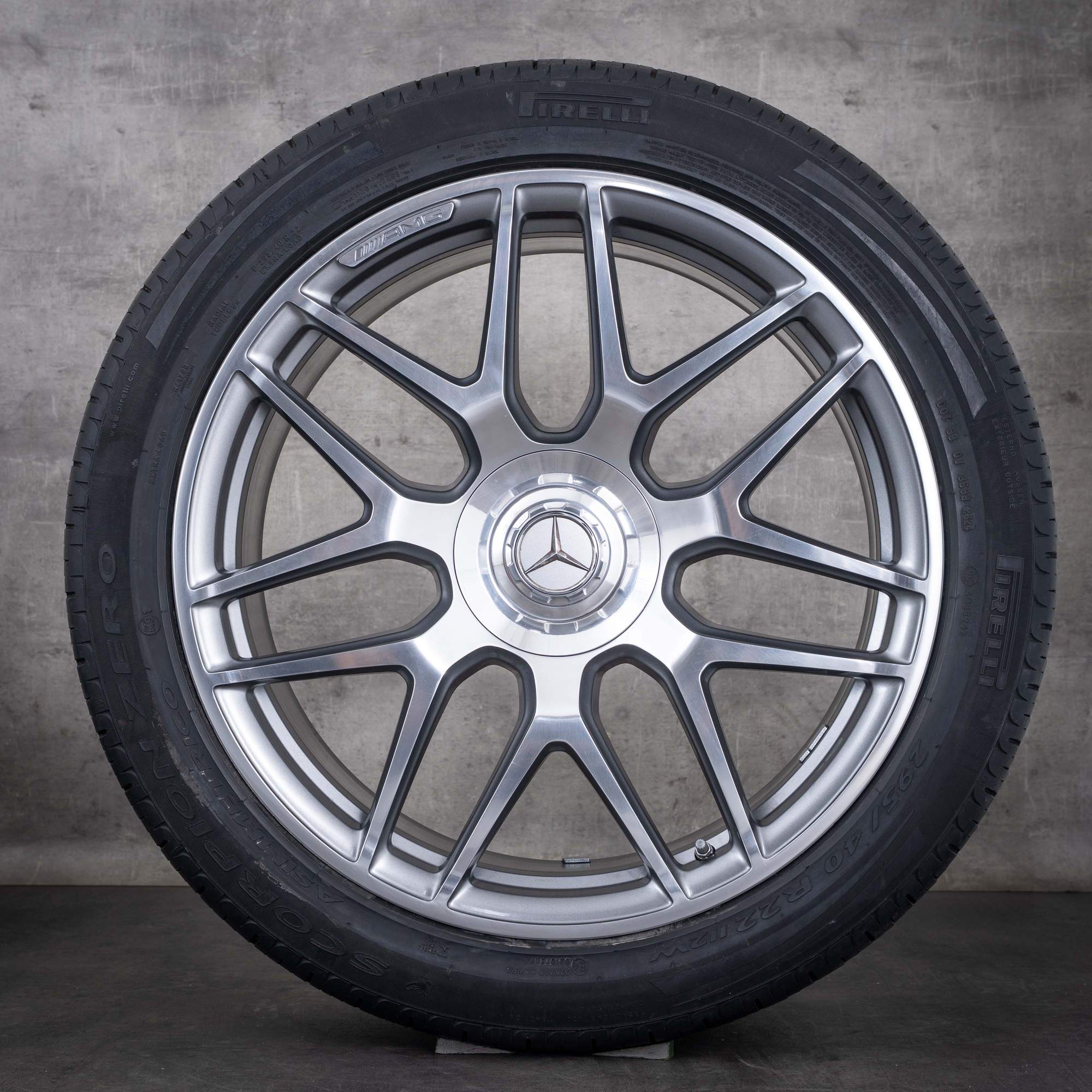 Oryginalne koła zimowe Mercedes Benz Klasa G G63 AMG 22 cale W465 W463A A4634012000 himalaya grey Polerowane