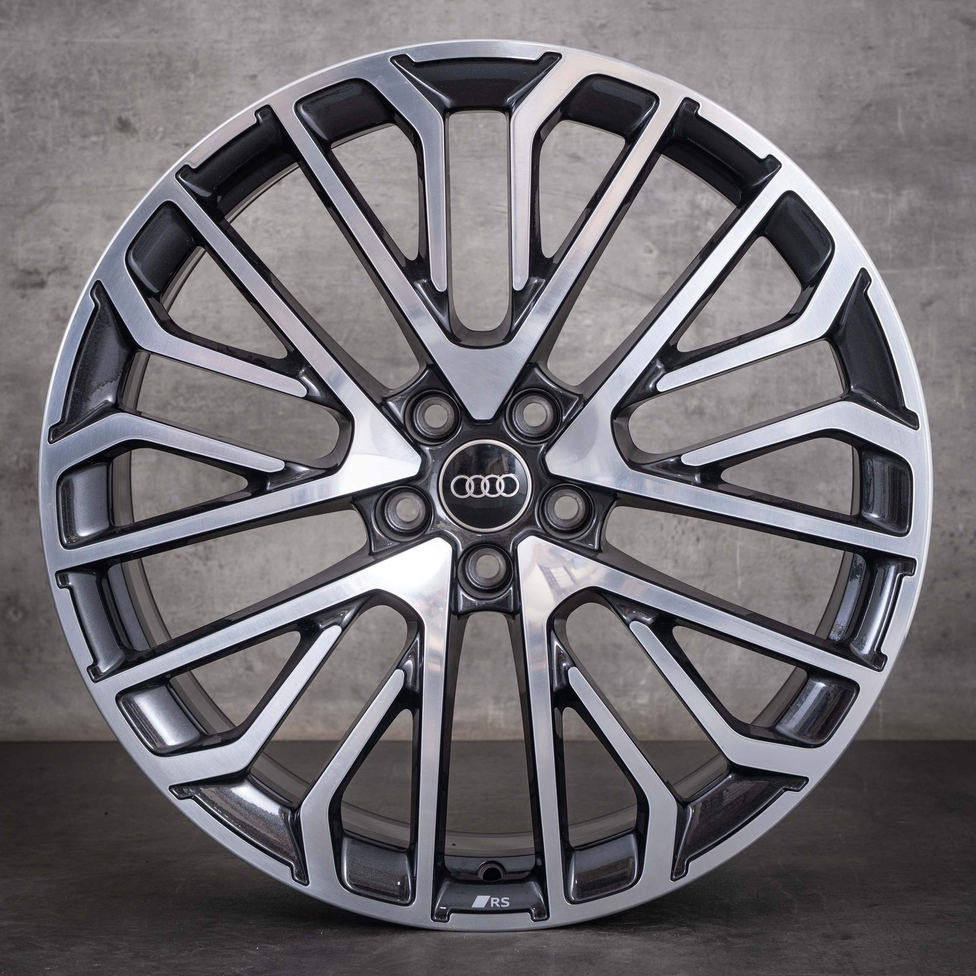OEM Audi Q5 SQ5 21inch FY GU Sportback 8MA601025L Granite Diamond Cut Rims - rim 4 of 4