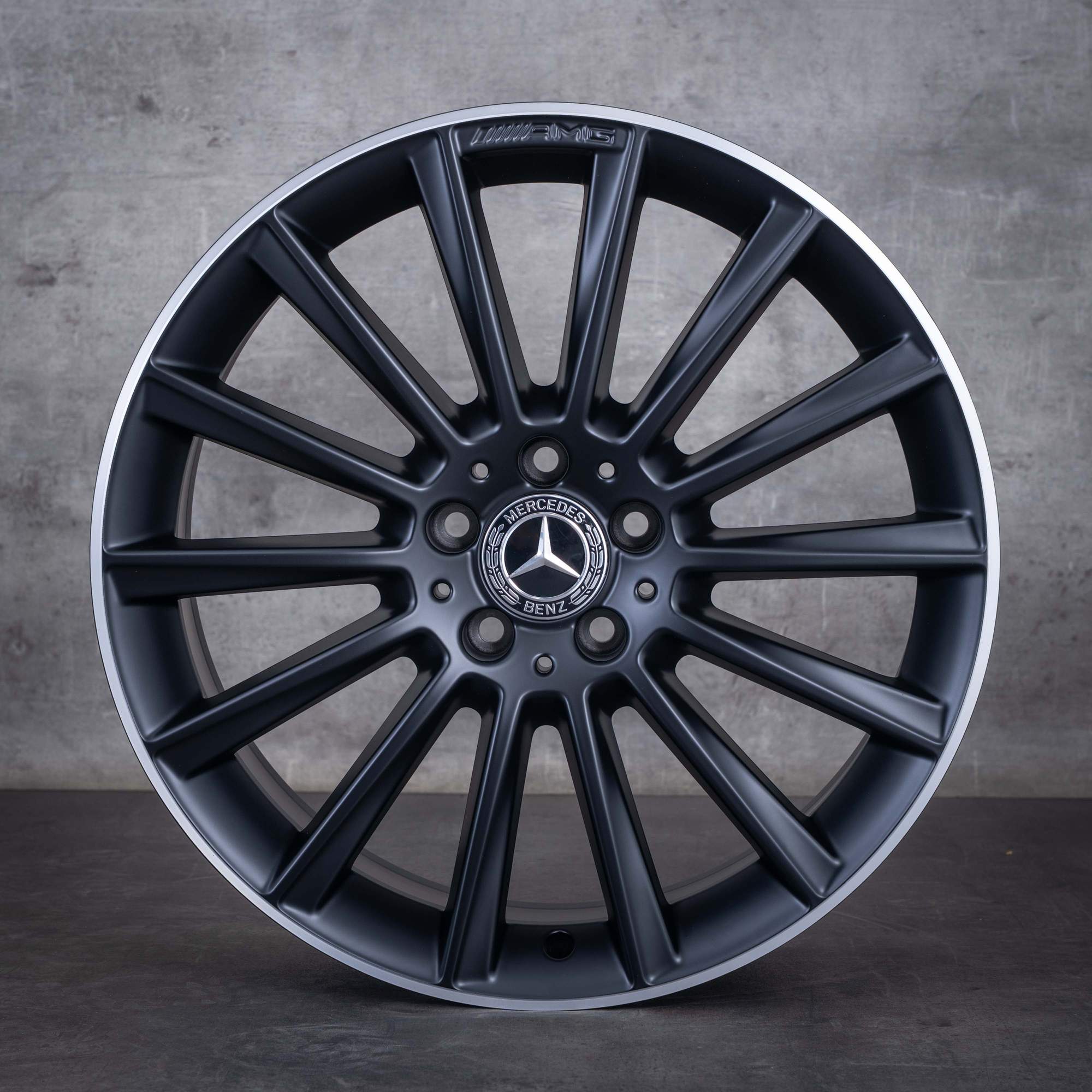 Original Mercedes Benz C-Klasse AMG Felgen 19 Zoll W205 S205 C205 A205 A2054011300 A2054011400 schwarz matt rand glanzgedreht